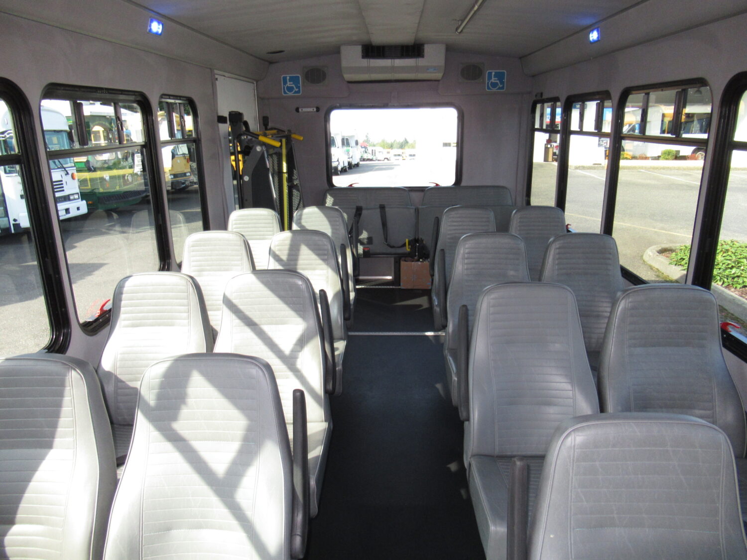 2015 Ford Starcraft Allstar 20 Passenger ADA Shuttle Bus - S00763 - Image 6