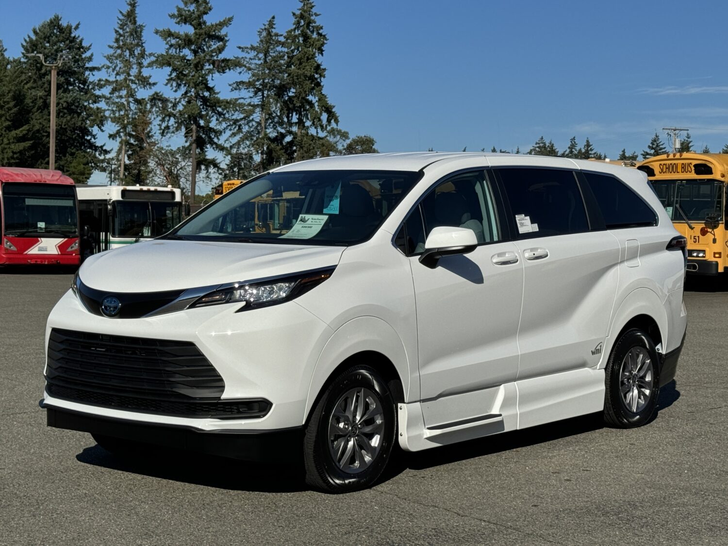 2024 Toyota Sienna Hybrid LE VMI 6 Passenger Side Entry ADA Ramp Van - S87539 - Image 2