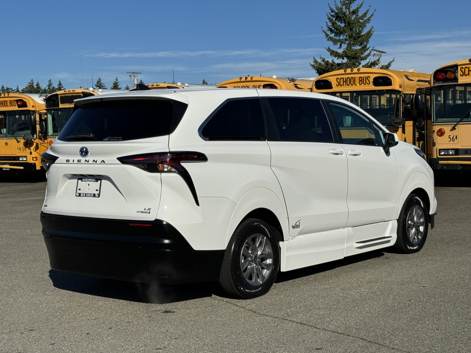 2024 Toyota Sienna Hybrid LE VMI 6 Passenger Side Entry ADA Ramp Van - S87539 - Image 3