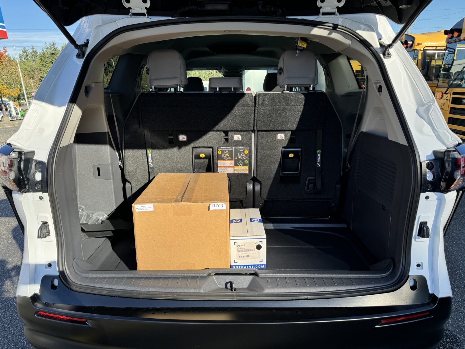 2024 Toyota Sienna Hybrid LE VMI 6 Passenger Side Entry ADA Ramp Van - S87539 - Image 11