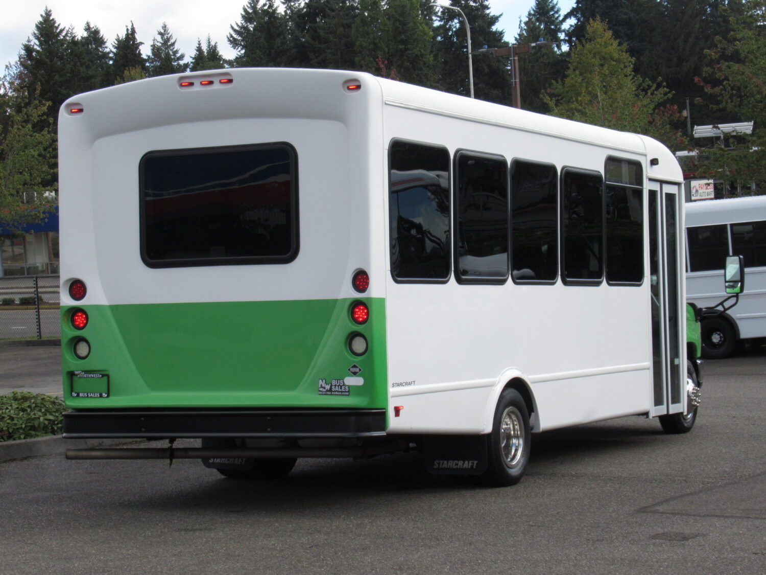 2015 Ford Starcraft Allstar 21 Passenger Shuttle Bus - S14439 - Image 3