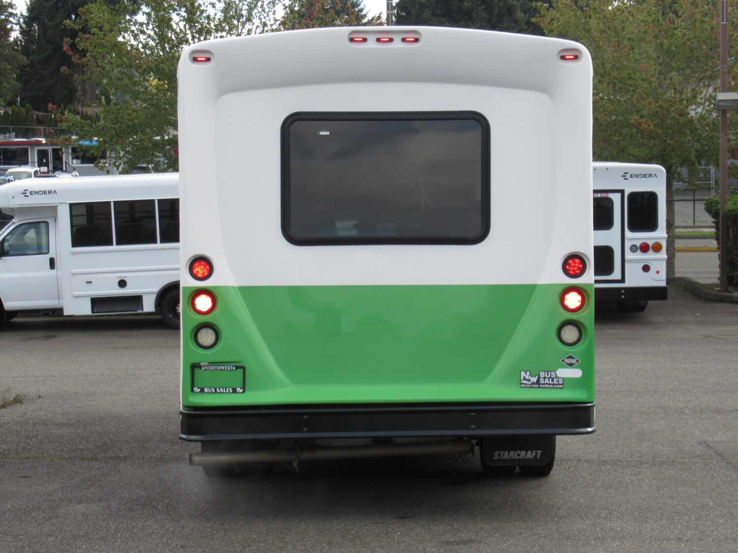 2015 Ford Starcraft Allstar 21 Passenger Shuttle Bus - S14439 - Image 11