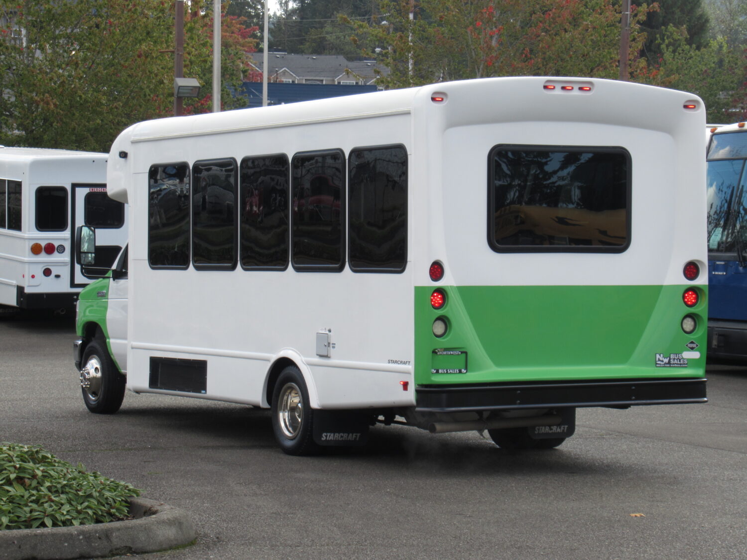 2015 Ford Starcraft Allstar 21 Passenger Shuttle Bus - S14439 - Image 4