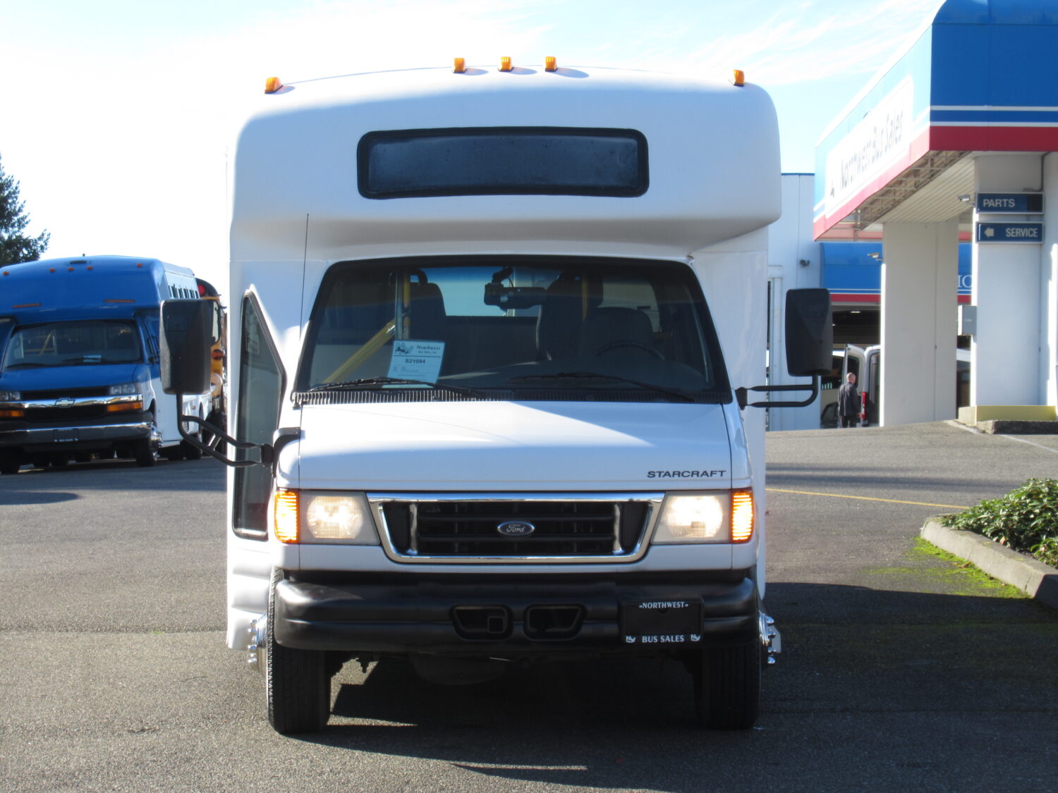 2006 Ford Starcraft Allstar 14 Passenger ADA Shuttle Bus - S21084 - Image 12