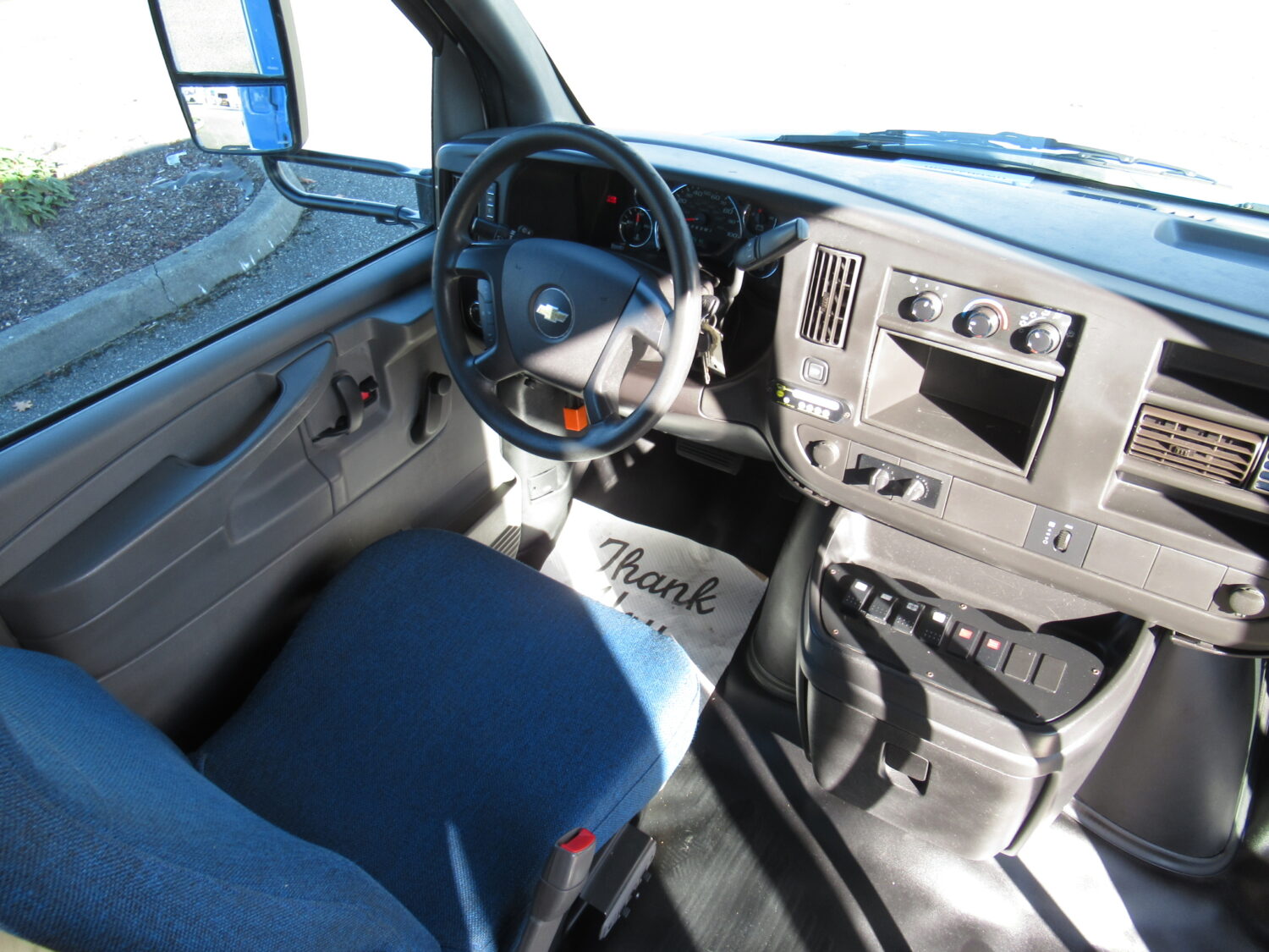 2014 Chevrolet Goshen 15 Passenger ADA Shuttle Bus - S57962 - Image 5