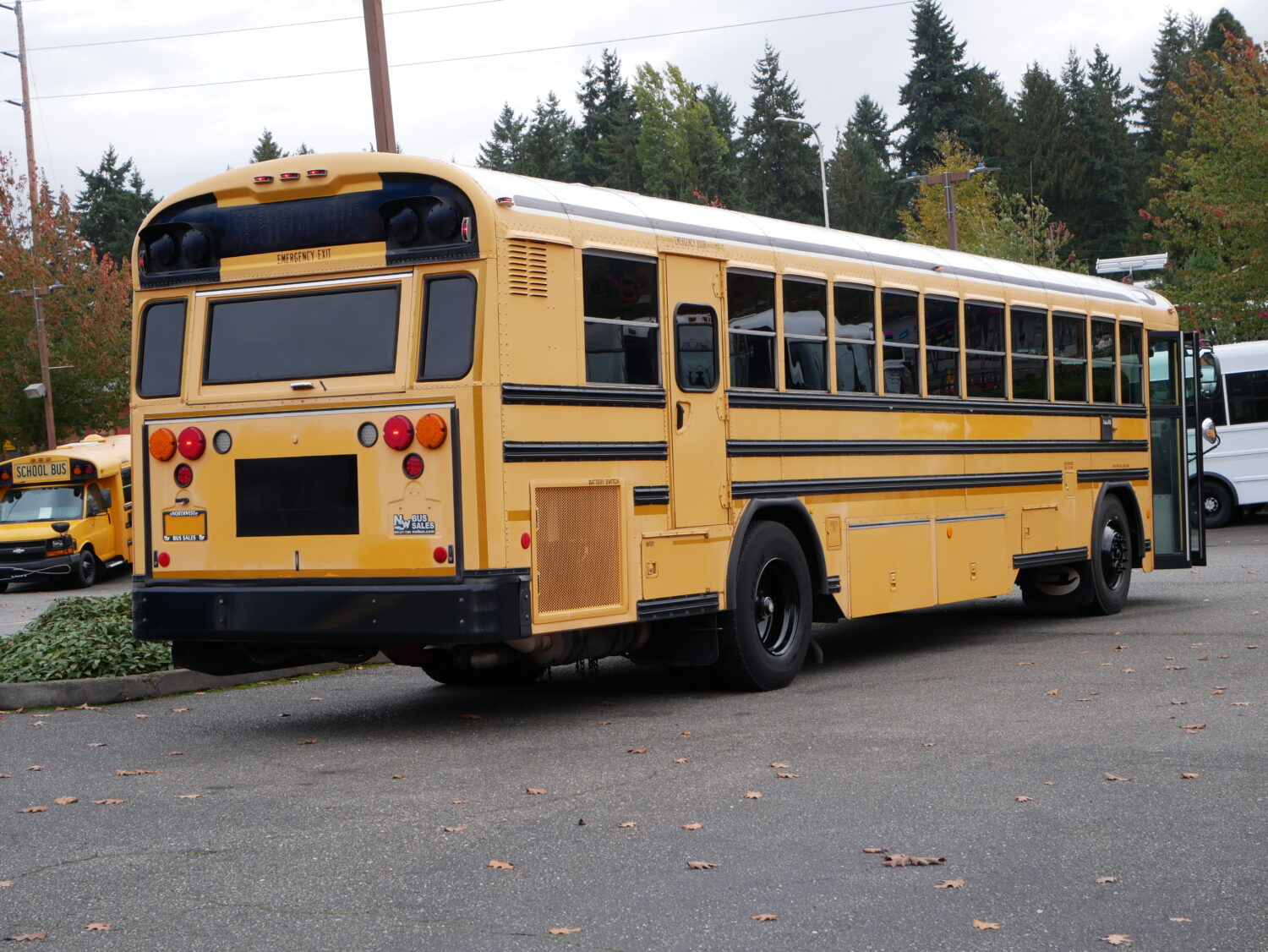 2010 Blue Bird All American 75 Passenger School Bus - B67058 - Image 3