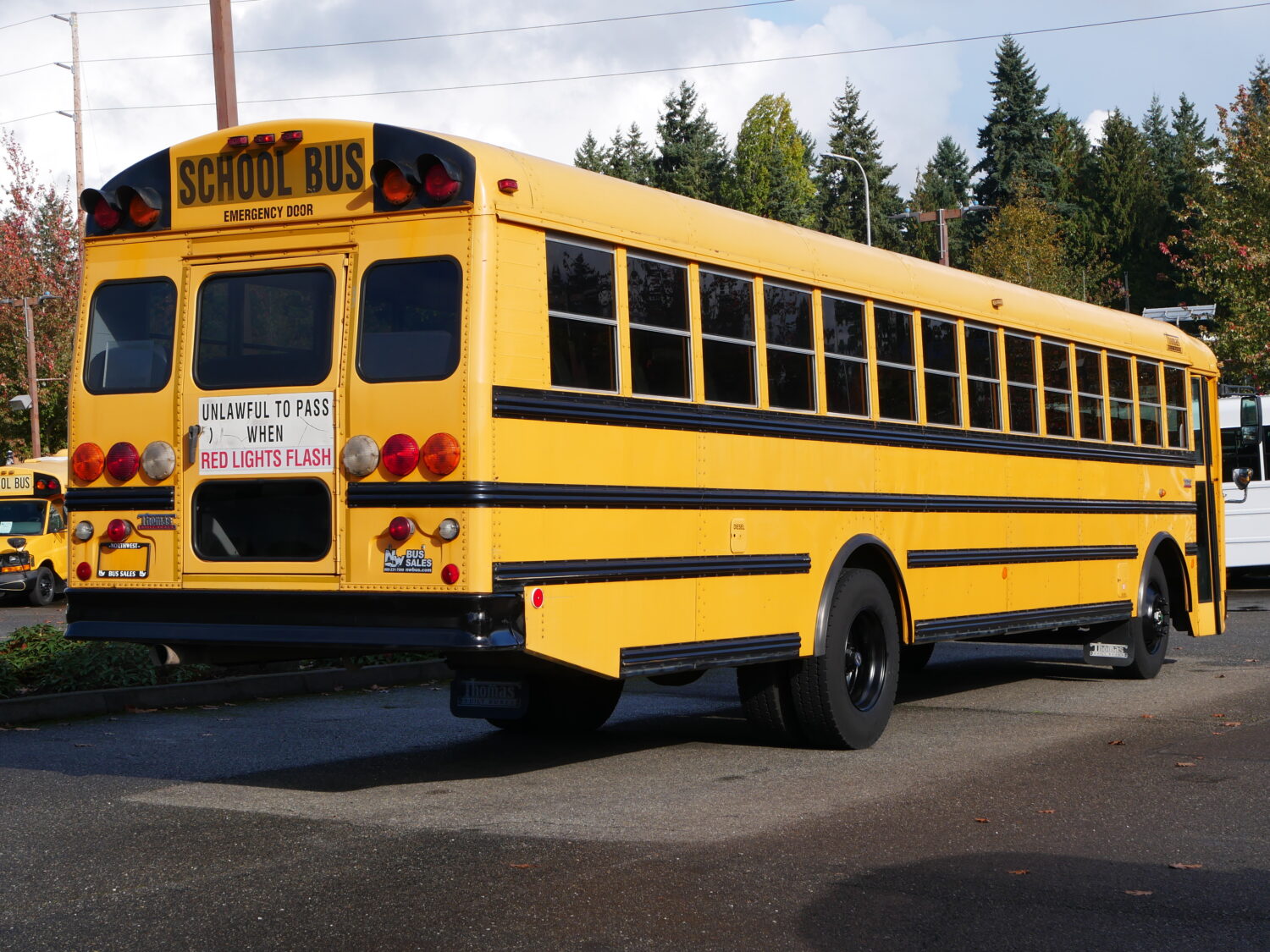 2006 Thomas Saf-T-Liner FE 83 Passenger School Bus - B71029 - Image 3