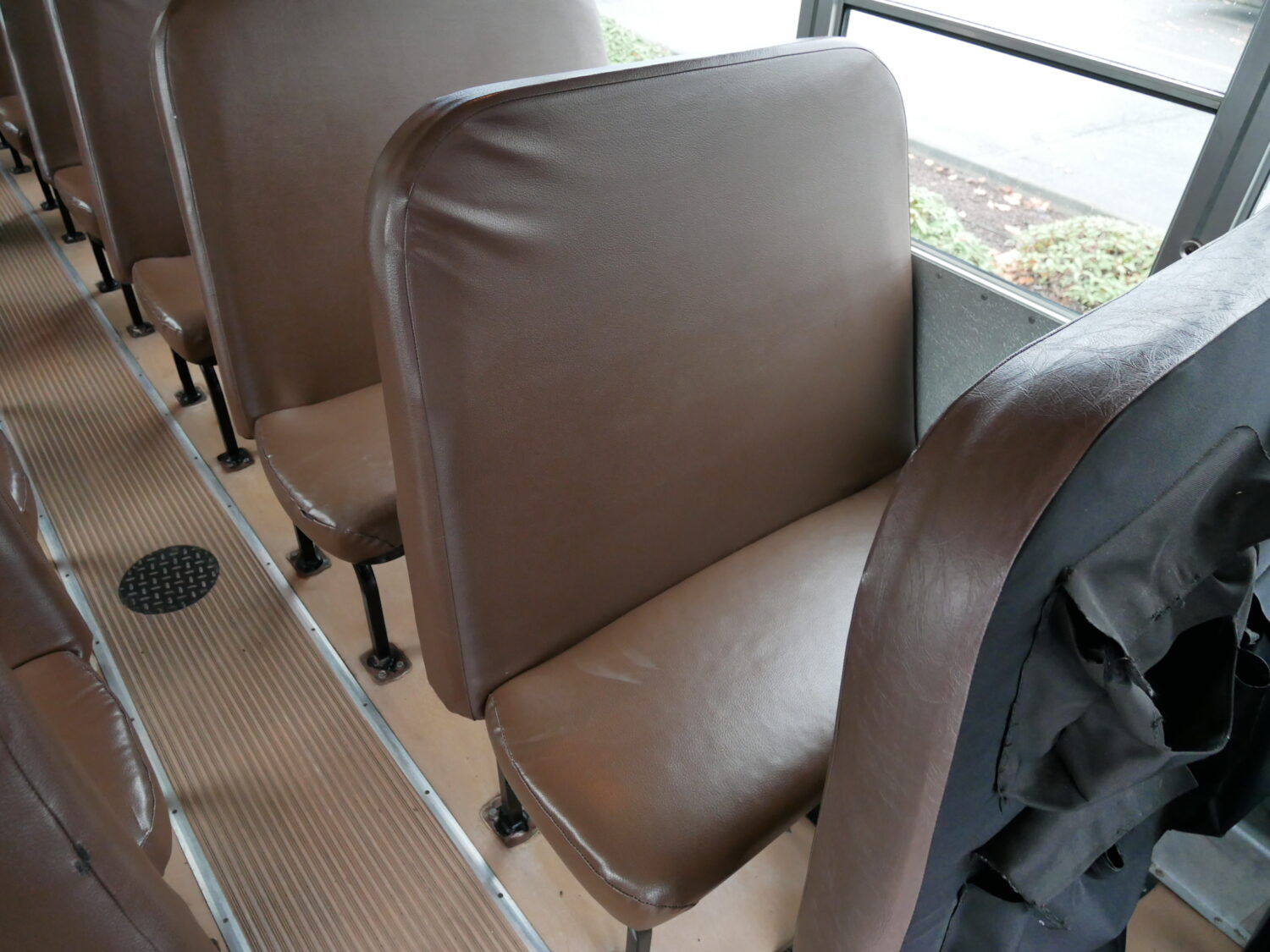 2010 Blue Bird All American 75 Passenger School Bus - B67053 - Image 9