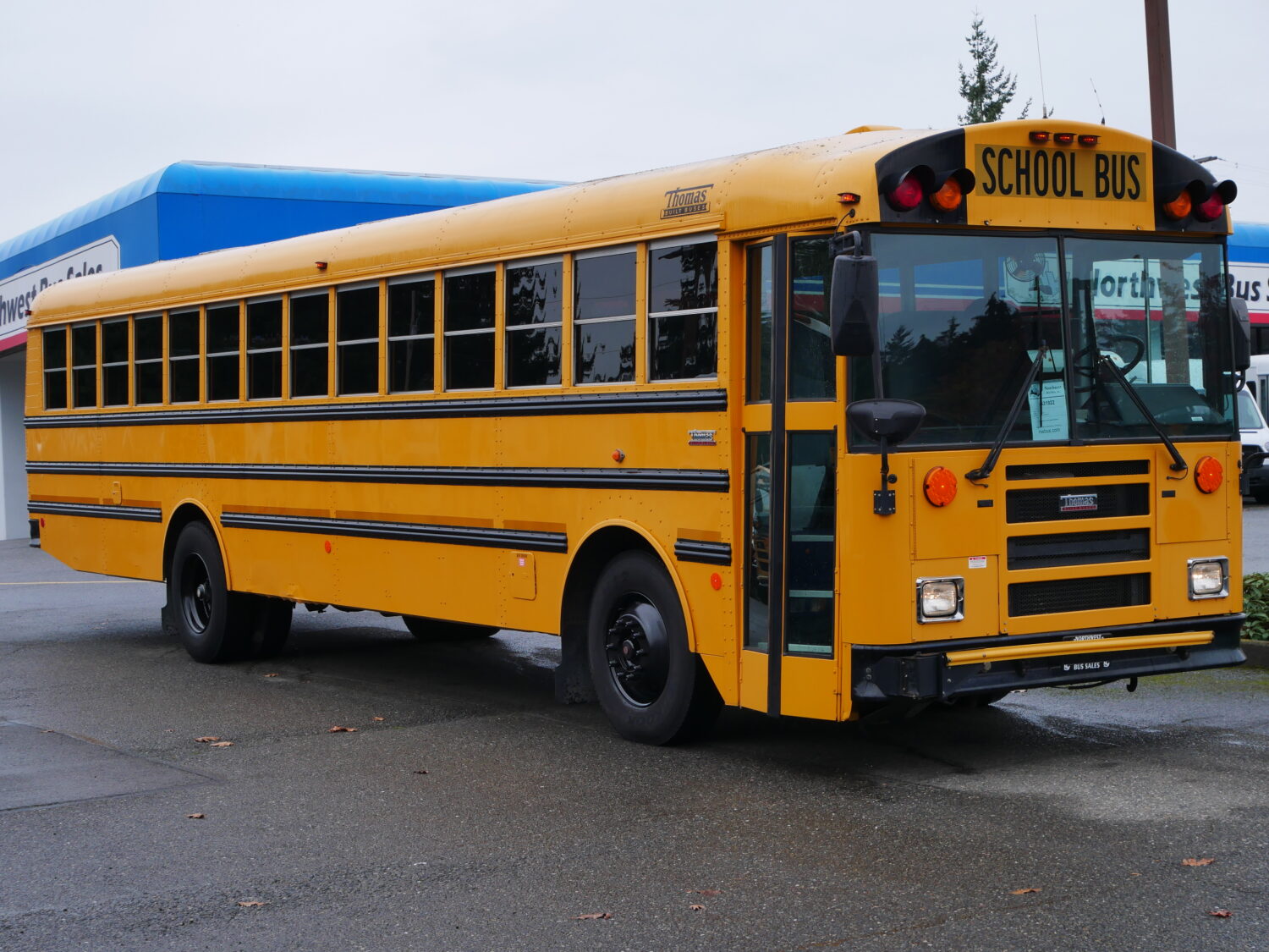 2011 Thomas Saf-T-Liner FE 78 Passenger School Bus - B31922