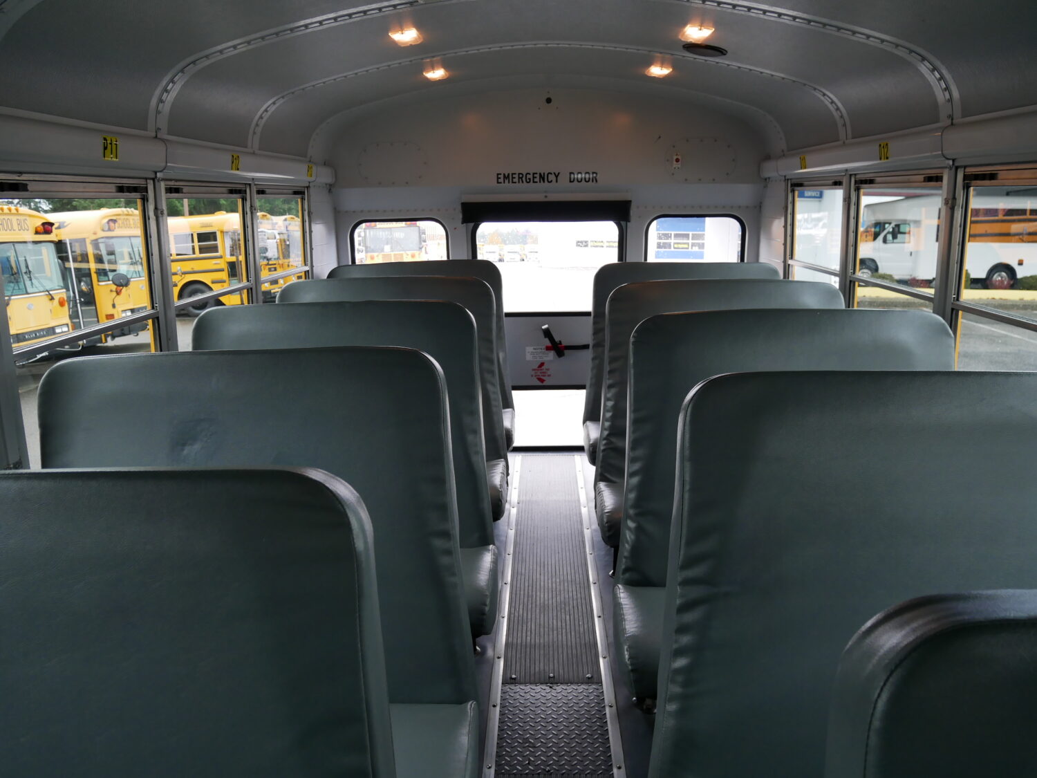 2011 Thomas Saf-T-Liner FE 78 Passenger School Bus - B31922 - Image 8