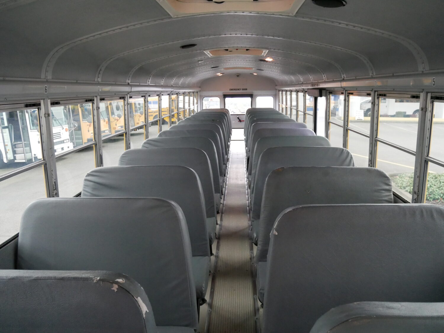 2004 Thomas Saf-T-Liner FE 78 Passenger School Bus - B34630 - Image 6