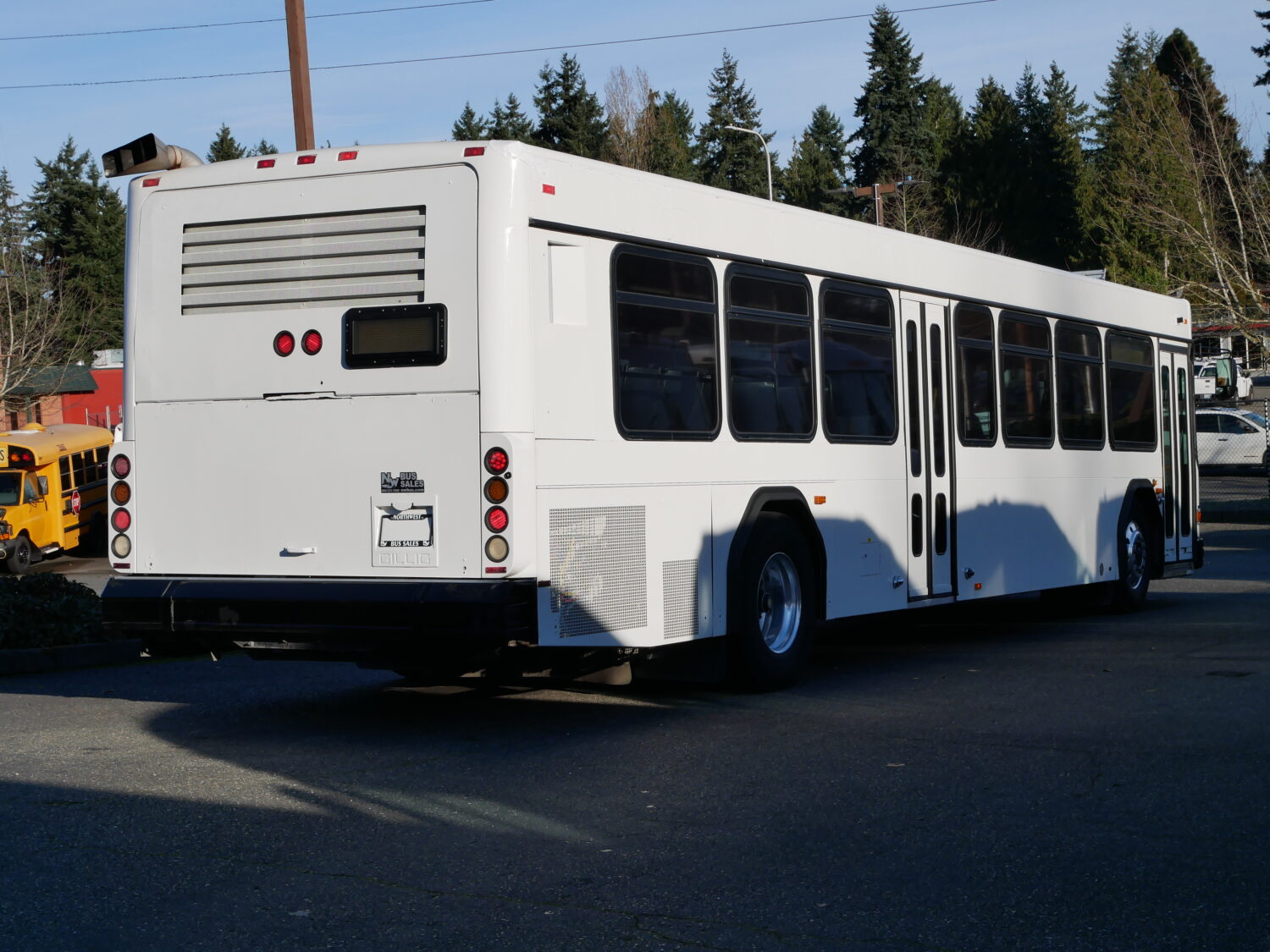 2003 Gillig Low Floor 39 Passenger ADA Transit Bus - T73726 - Image 3
