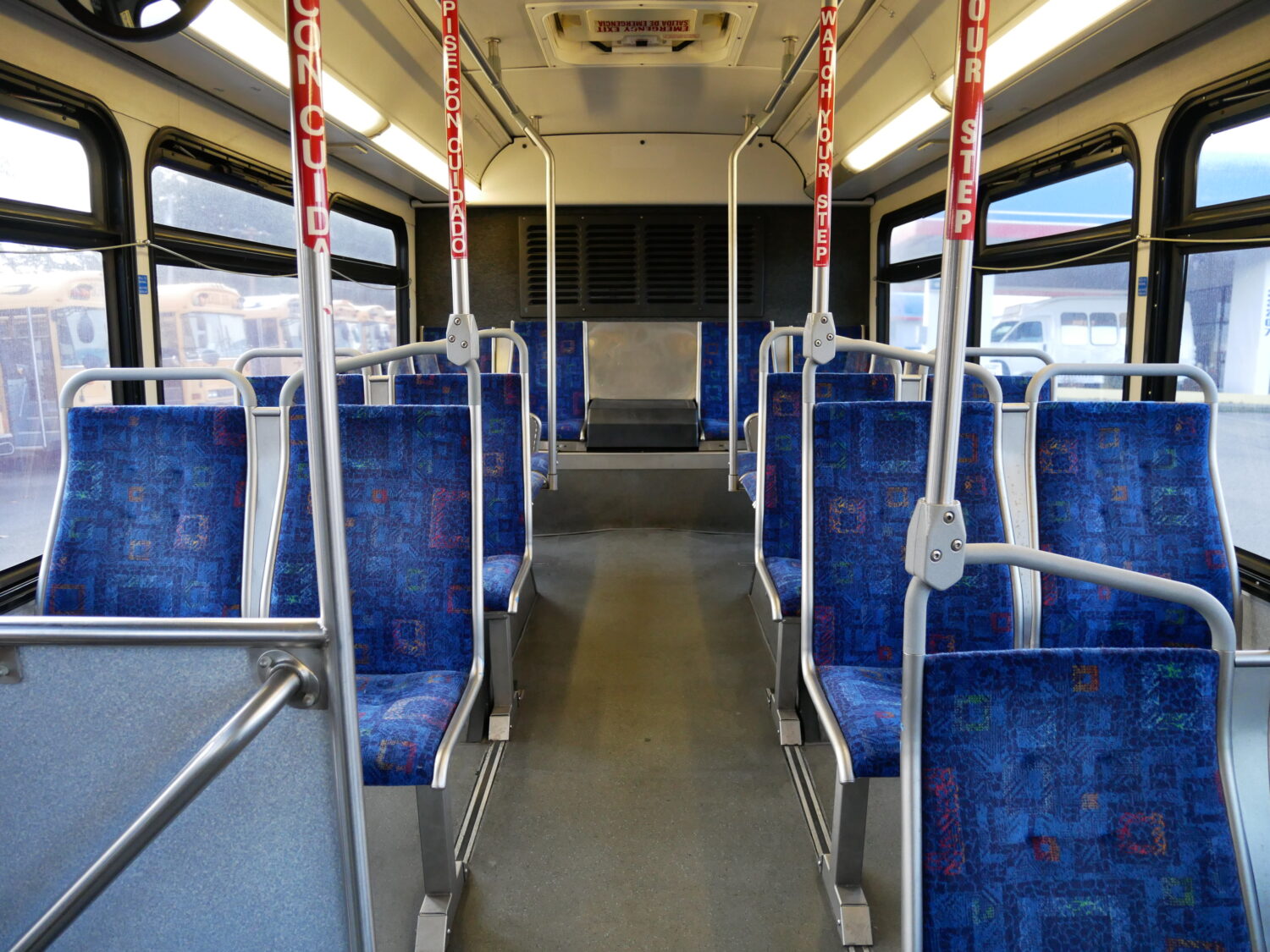 2003 Gillig Low Floor 39 Passenger ADA Transit Bus - T73710 - Image 7