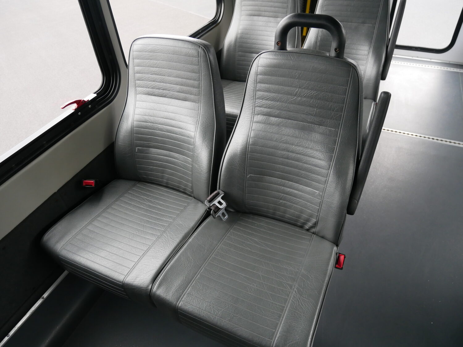 2018 Ford Starcraft Allstar 20 Passenger ADA Shuttle Bus - S07659 - Image 10