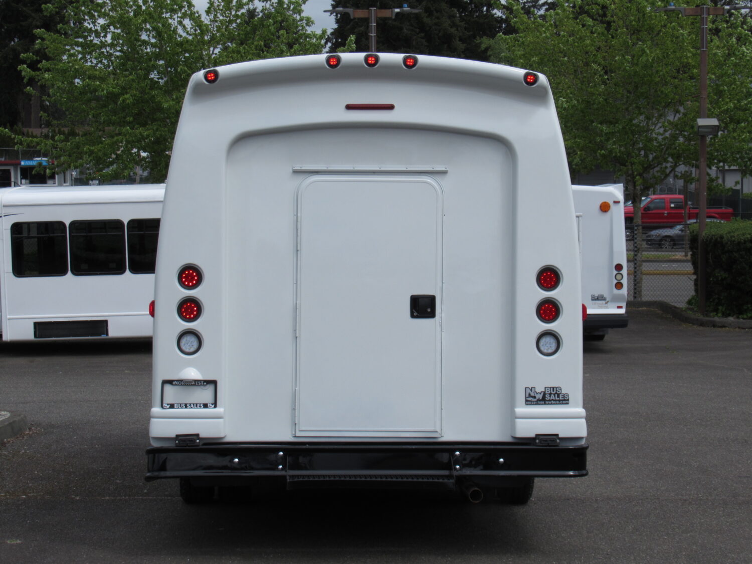 2008 Turtle Top Odyssey 4x4 21 Passenger + Rear Luggage Shuttle Bus - S05711 - Image 12