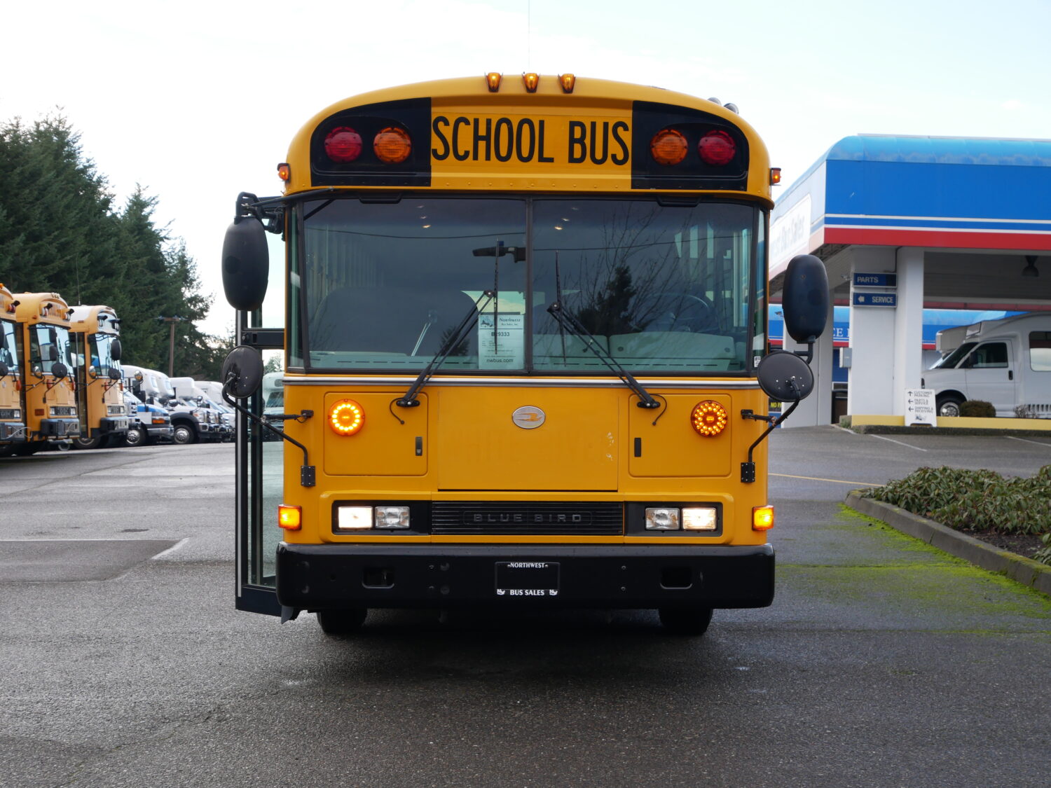 2005 Blue Bird All American 78 Passenger School Bus - B29333 - Image 12