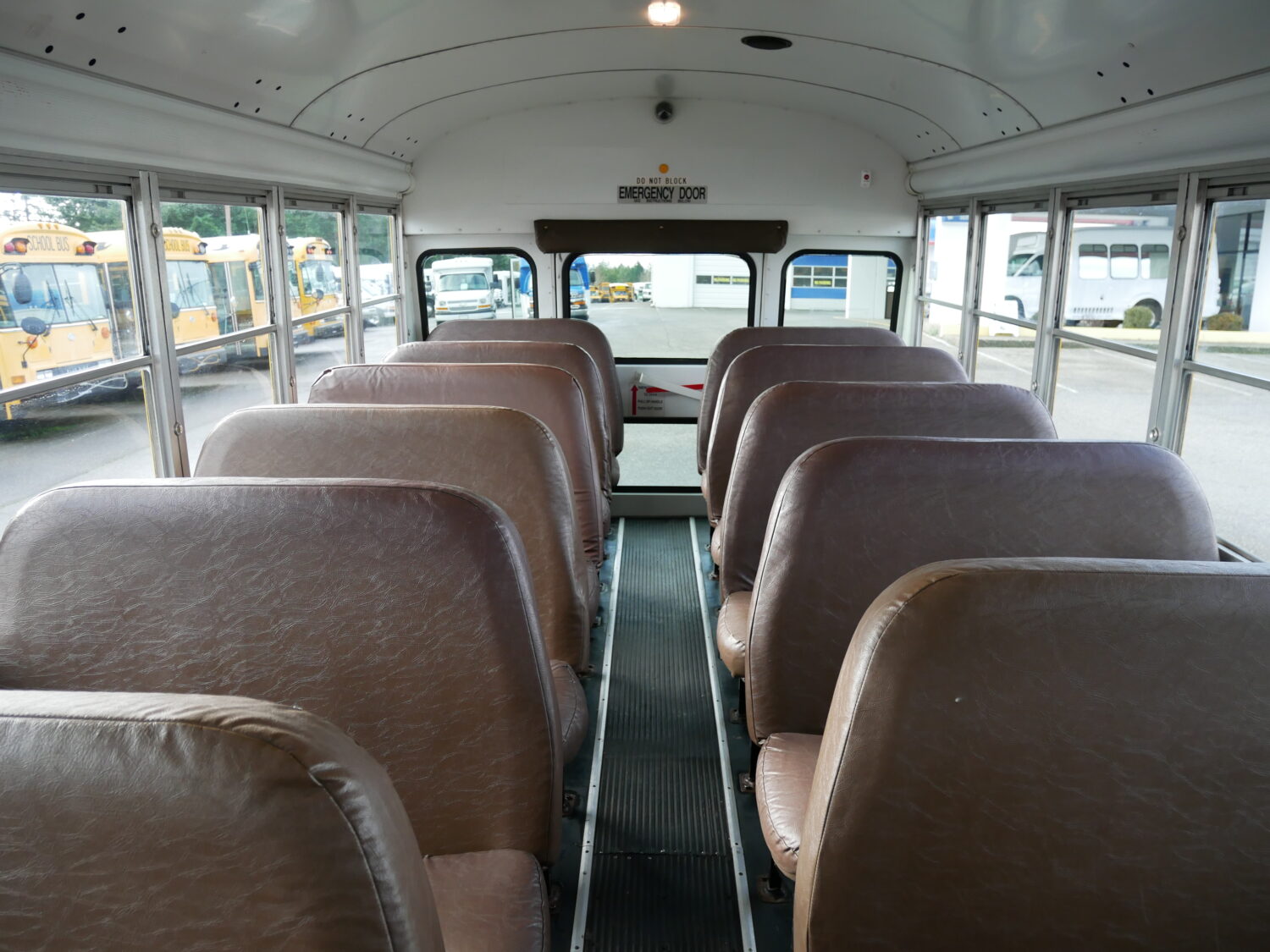 2004 Blue Bird All American 84 Passenger School Bus - B16137 - Image 7