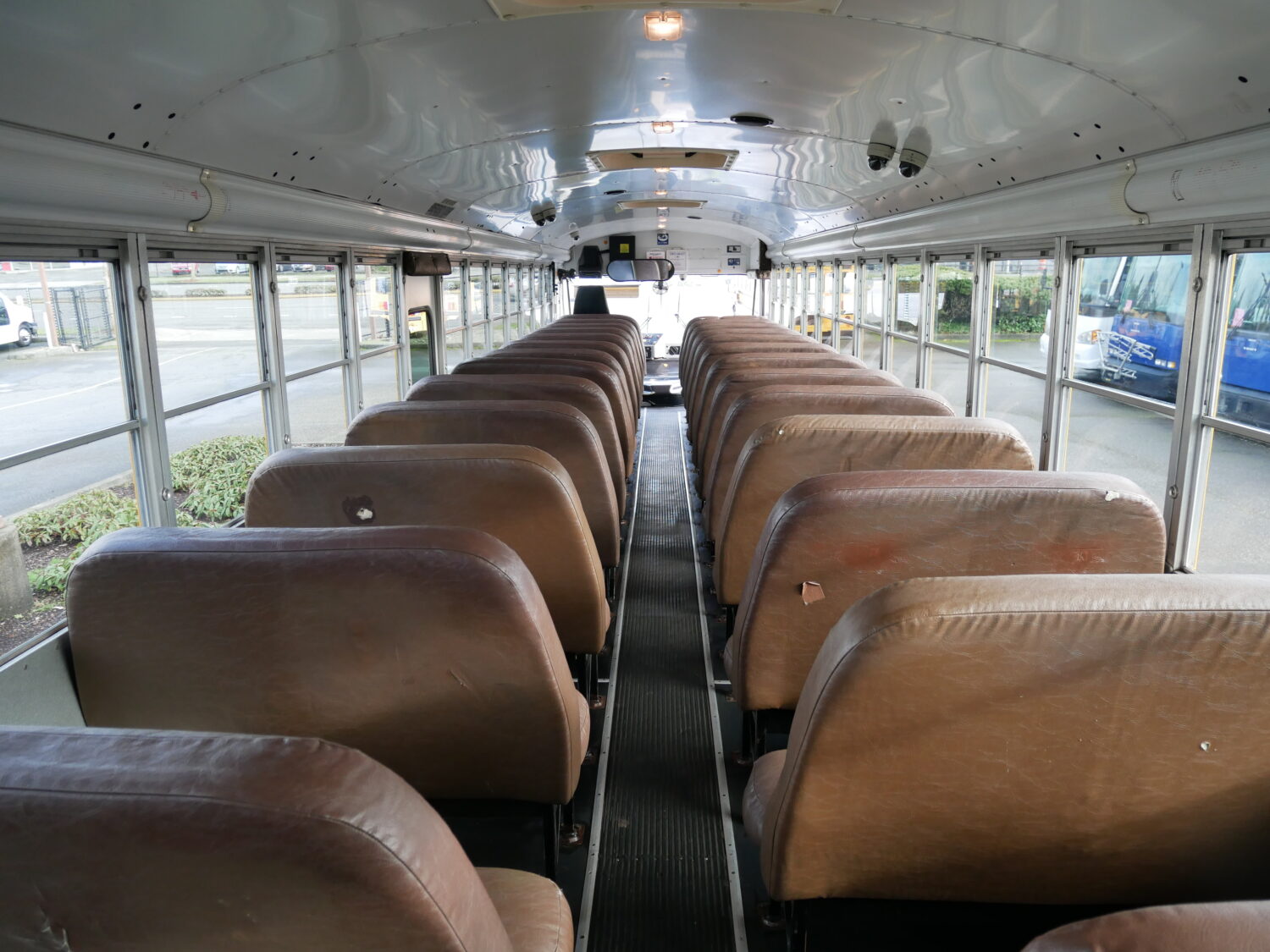 2004 Blue Bird All American 84 Passenger School Bus - B16137 - Image 8