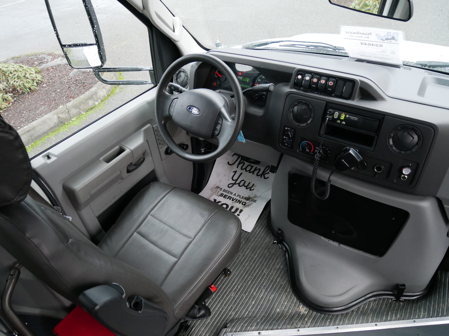 2018 Ford Eldorado Aerotech 14 + Interior Luggage Shuttle Bus - S24649 - Image 5