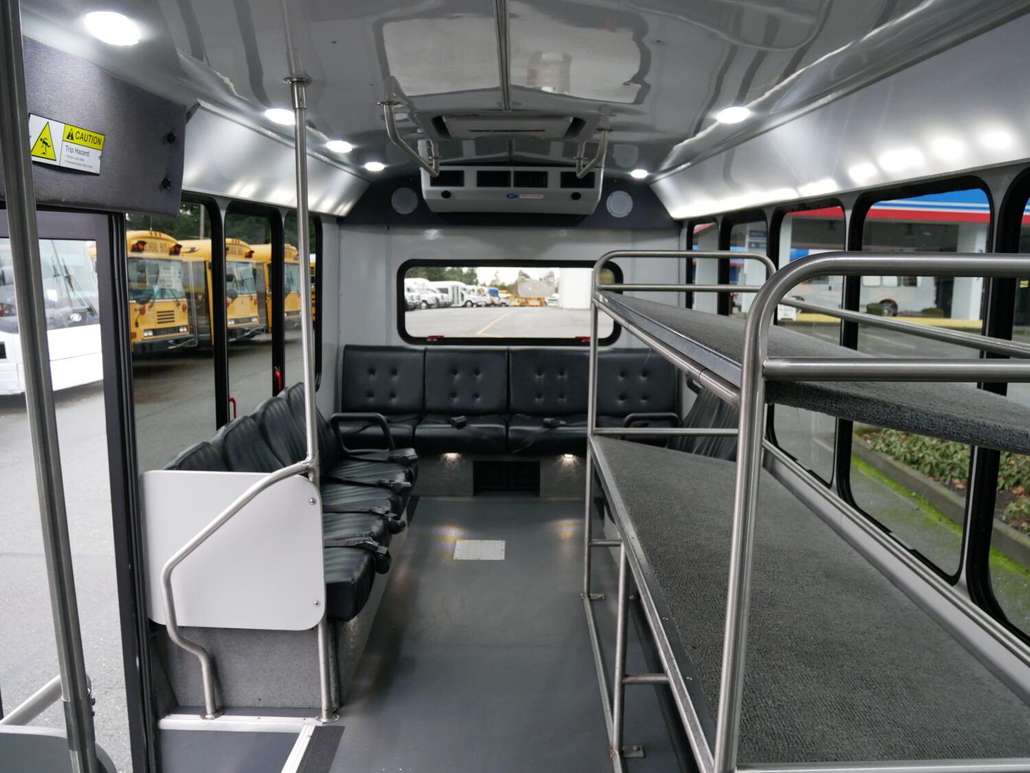 2018 Ford Eldorado Aerotech 14 + Interior Luggage Shuttle Bus - S24649 - Image 6