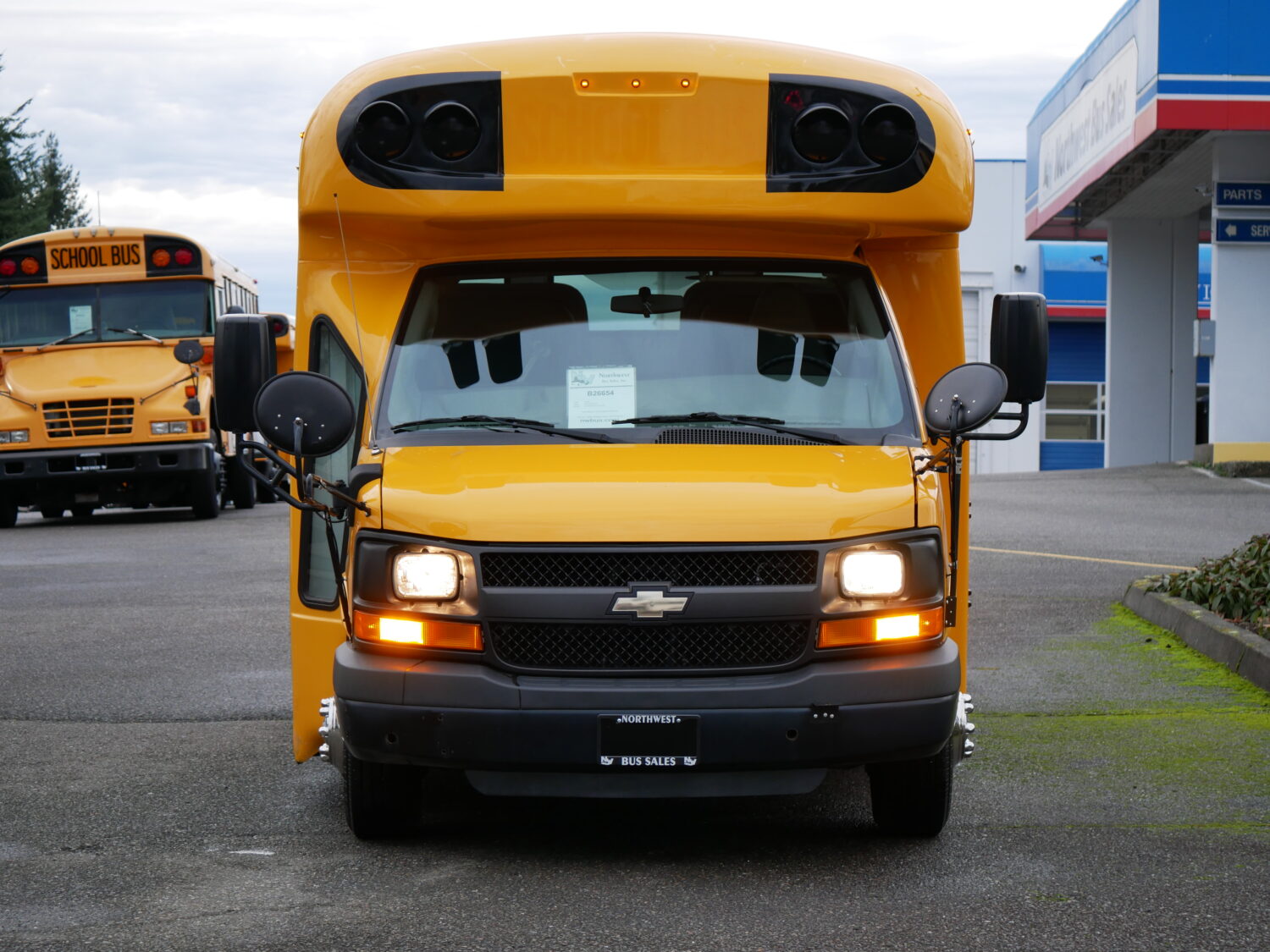 2016 Chevrolet Starcraft Quest 24 Passenger School Bus - B26654 - Image 12