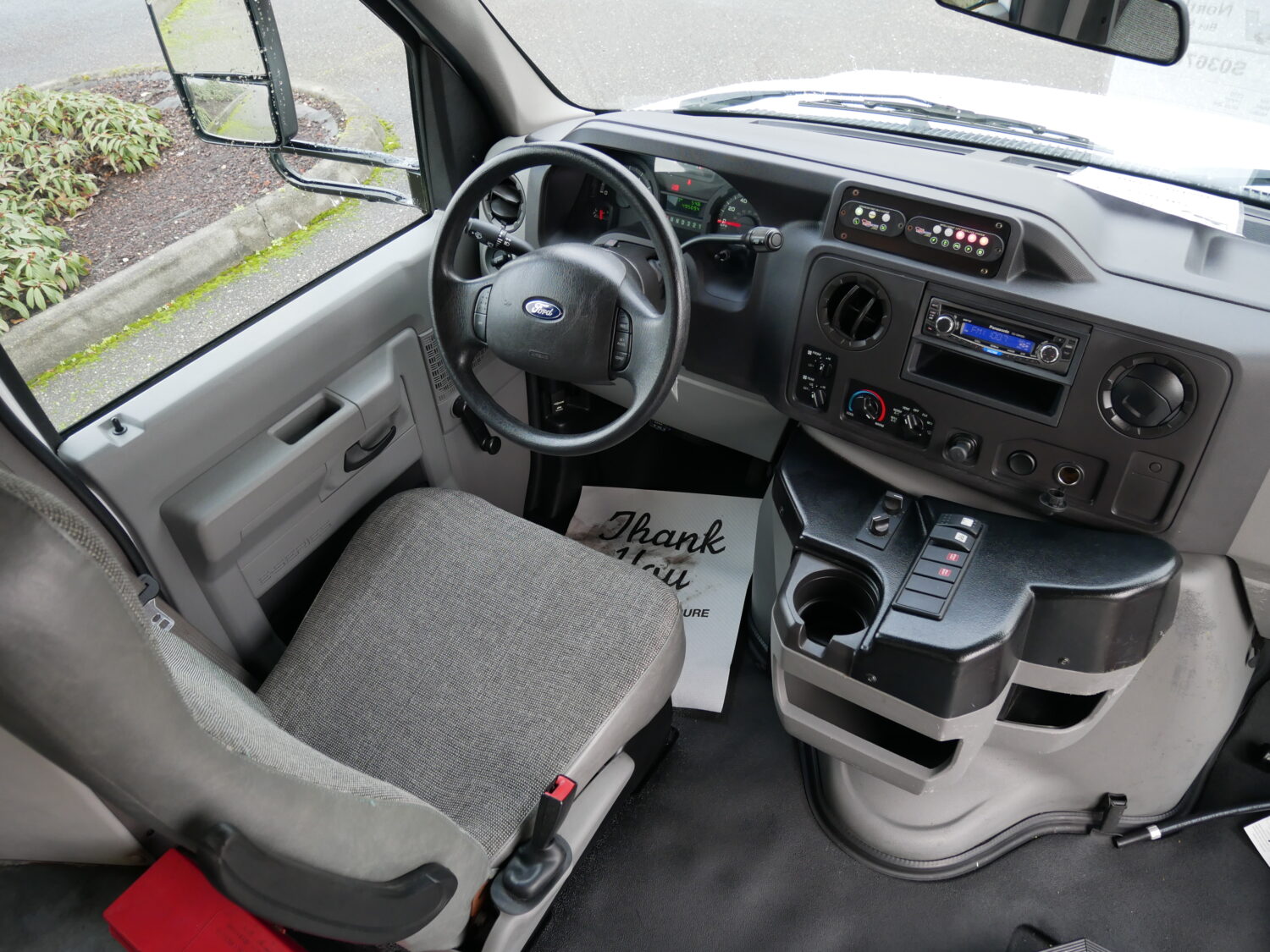 2010 Ford Goshen 12 Passenger + 2 Wheelchair Shuttle Bus - S03676 - Image 5