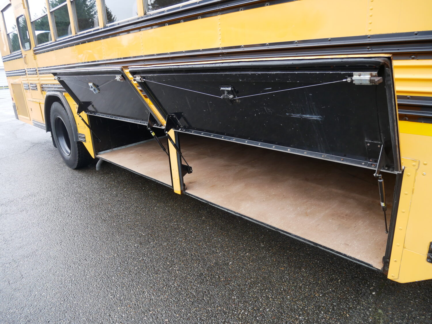 2000 Blue Bird All American 78 Passenger School Bus - B87865 - Image 9