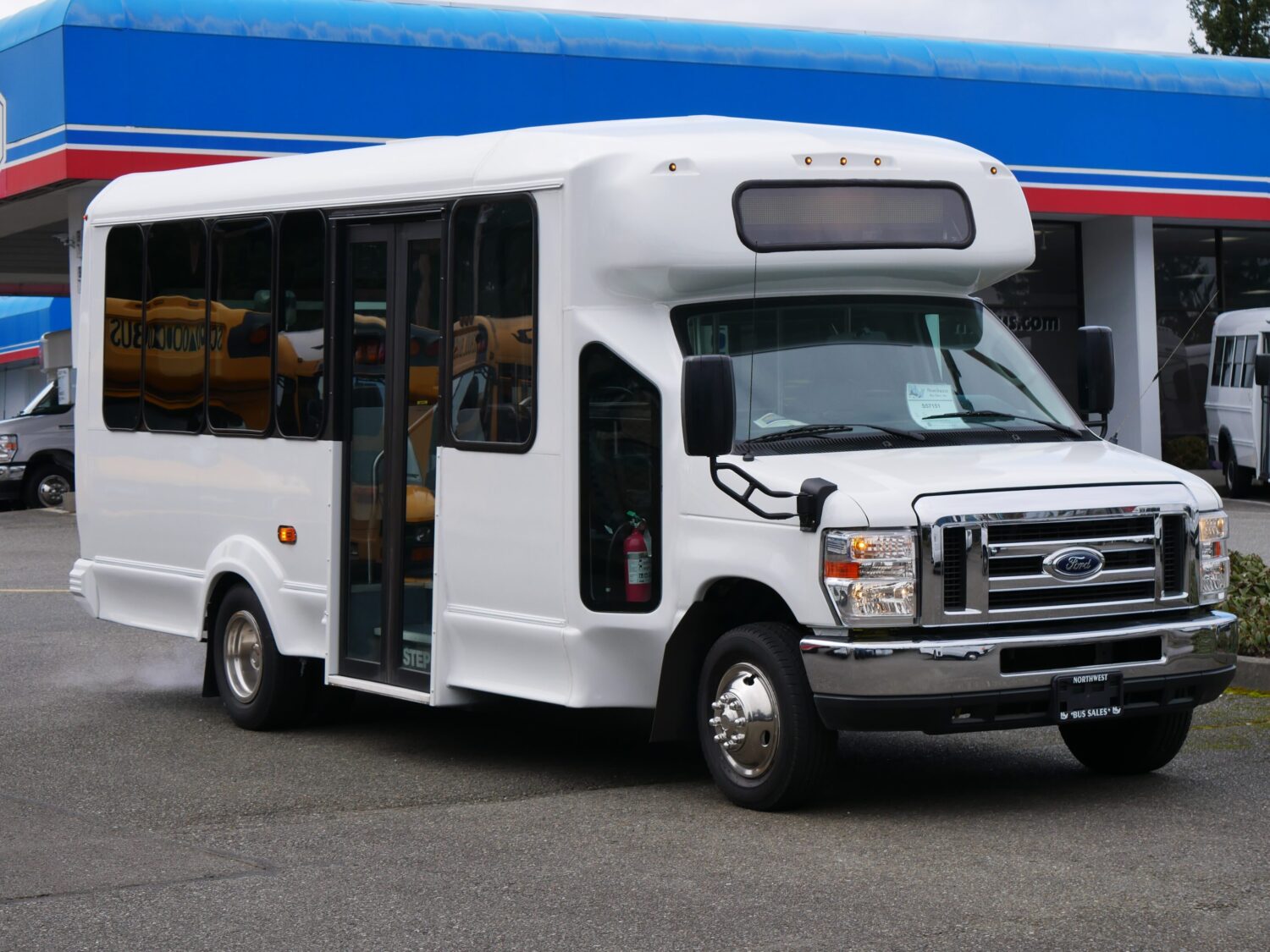 2017 Ford Eldorado Aerotech 14 + Interior Luggage Shuttle Bus - S57151