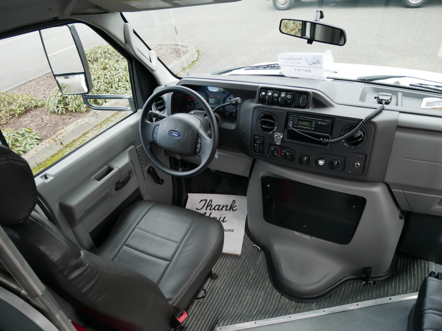 2017 Ford Eldorado Aerotech 14 + Interior Luggage Shuttle Bus - S57151 - Image 5