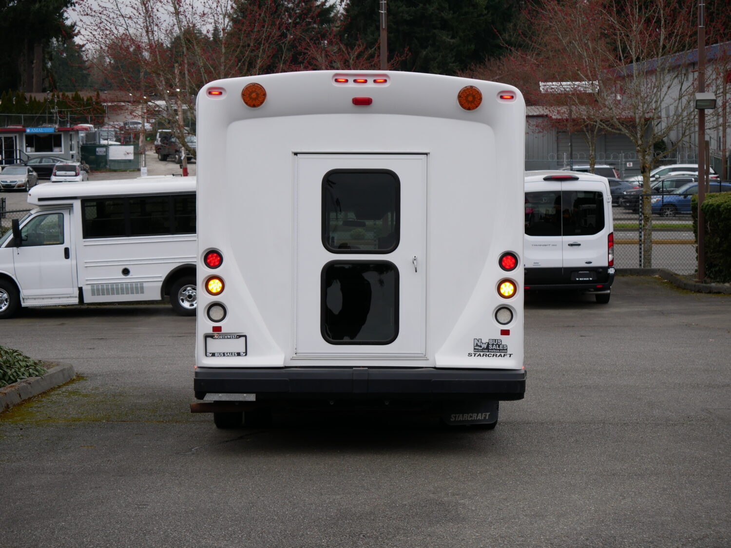 2018 Ford Starcraft Allstar 12 Passenger + 2 Wheelchair Shuttle Bus - S18636 - Image 11