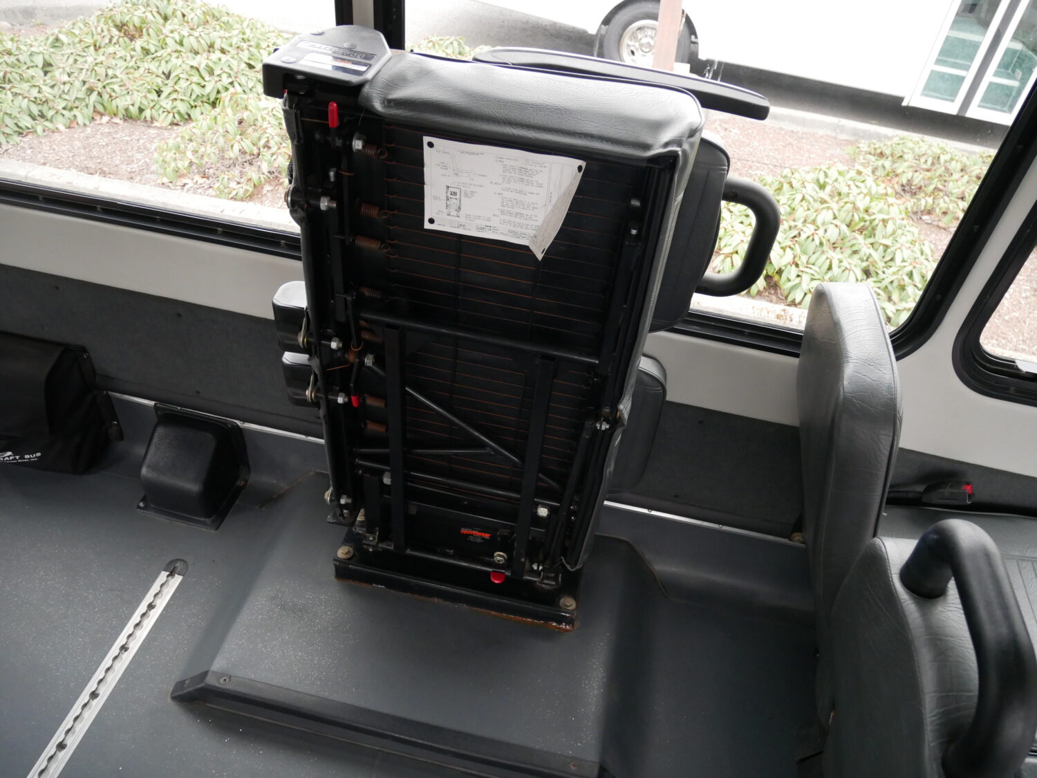 2018 Ford Starcraft Allstar 12 Passenger + 2 Wheelchair Shuttle Bus - S18636 - Image 9