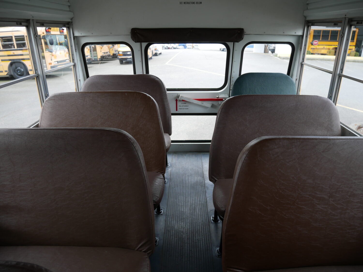 2000 Blue Bird TC-1000 42 Passenger School Bus - B92055 - Image 7