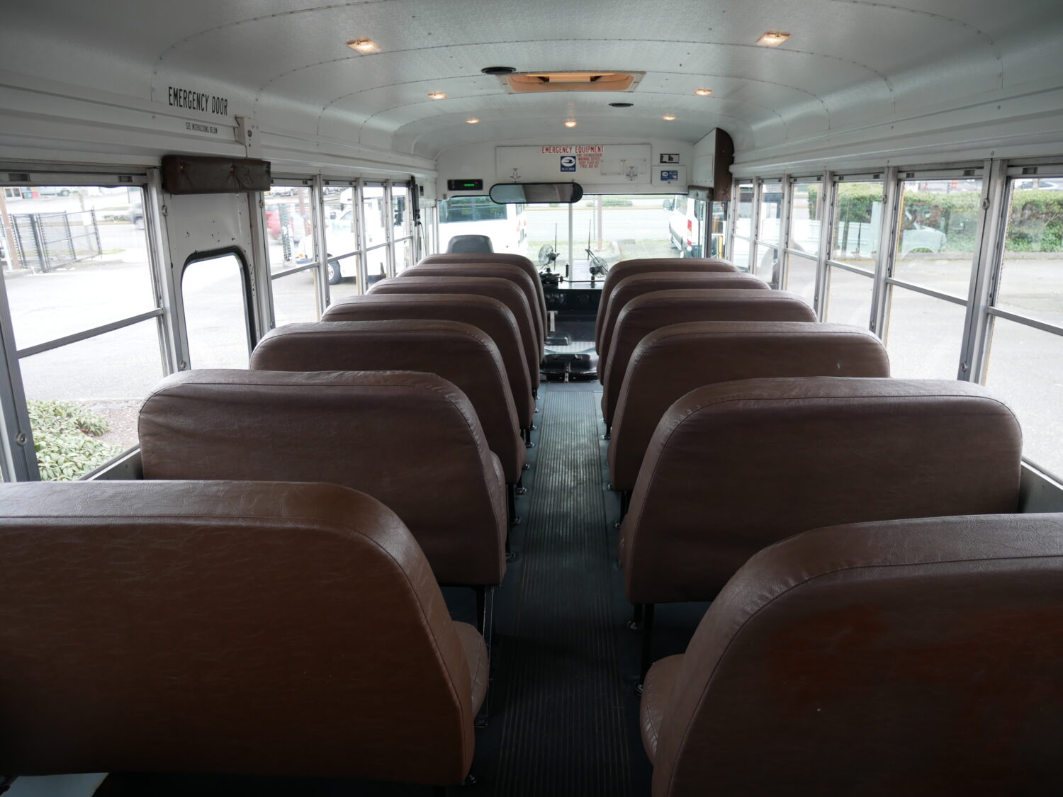 2000 Blue Bird TC-1000 42 Passenger School Bus - B92055 - Image 8