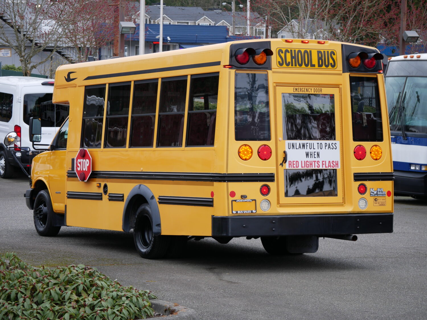 2011 Chevrolet Bluebird Microbird Girardin 30 Passenger Type-A School Bus - B12724 - Image 4