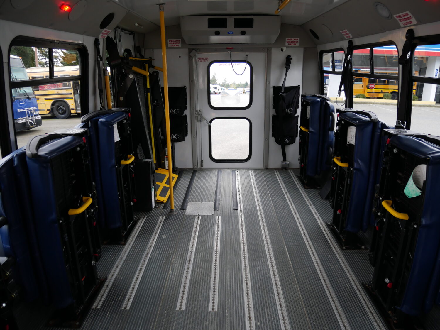 2016 Chevrolet Elkhart ECII 14 Passenger ADA Shuttle Bus - S17089 - Image 8