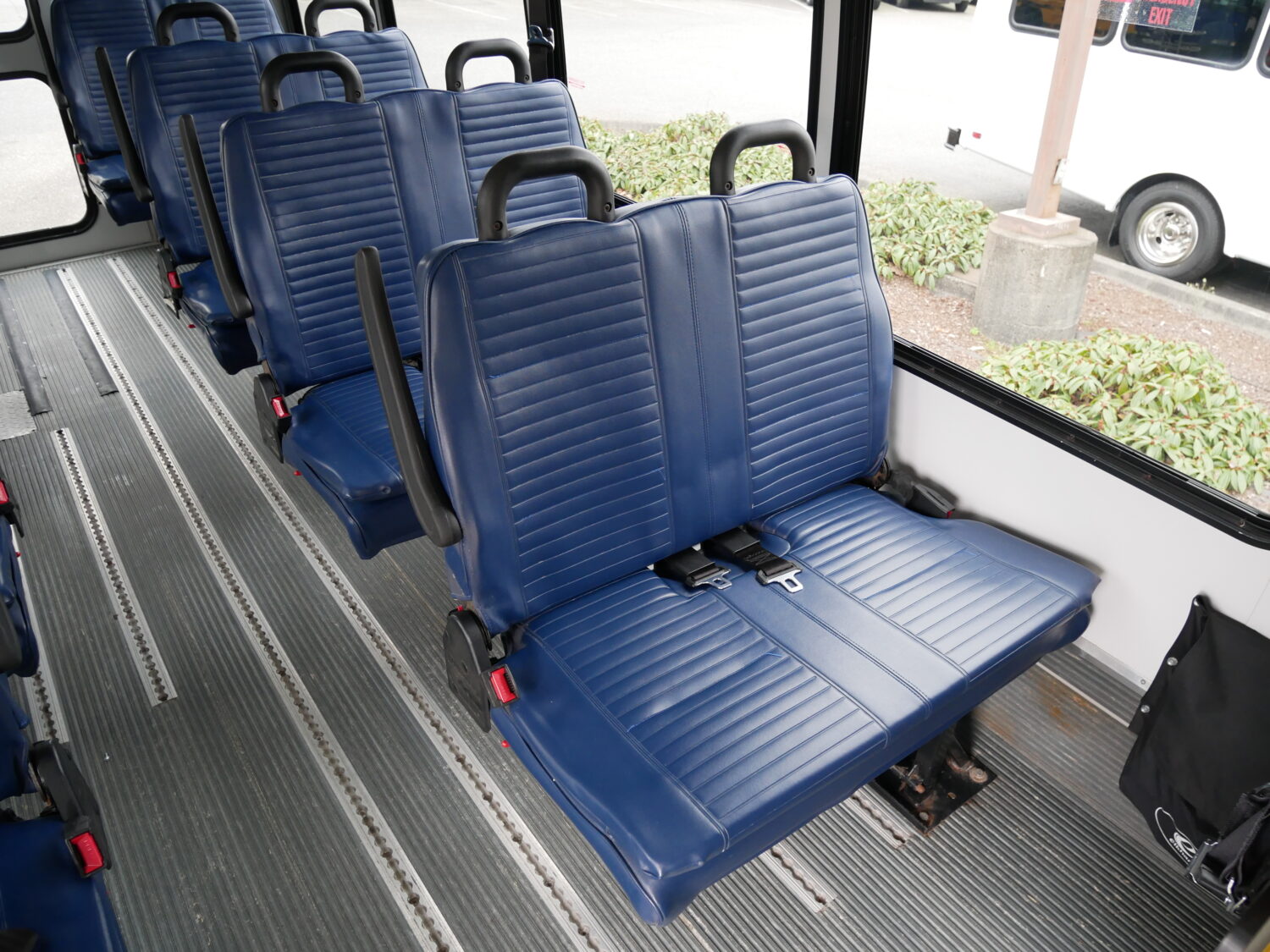 2016 Chevrolet Elkhart ECII 14 Passenger ADA Shuttle Bus - S17089 - Image 10