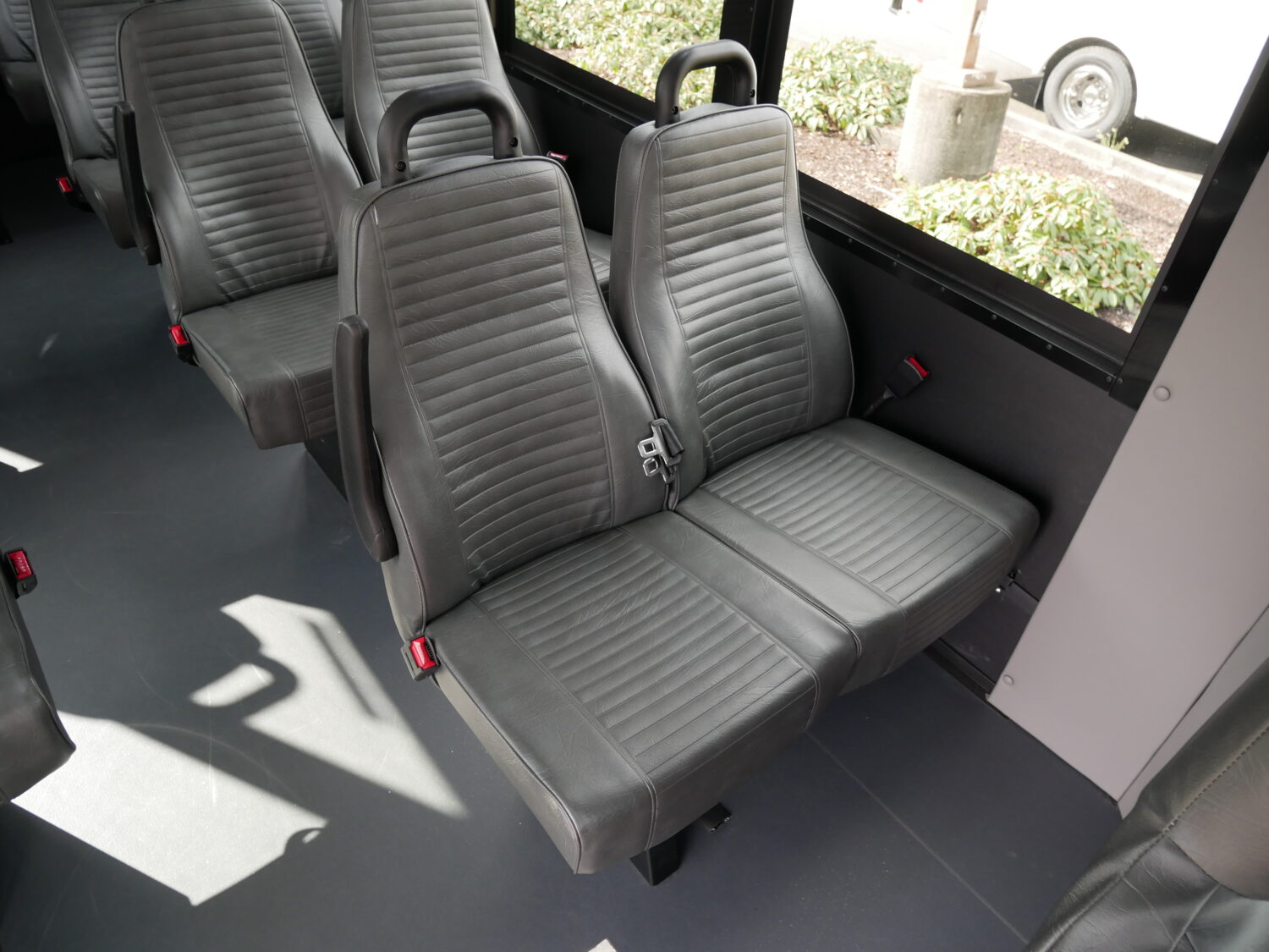 2024 Ford Endera 14 Passenger + Rear Luggage Shuttle Bus - S44164 - Image 9