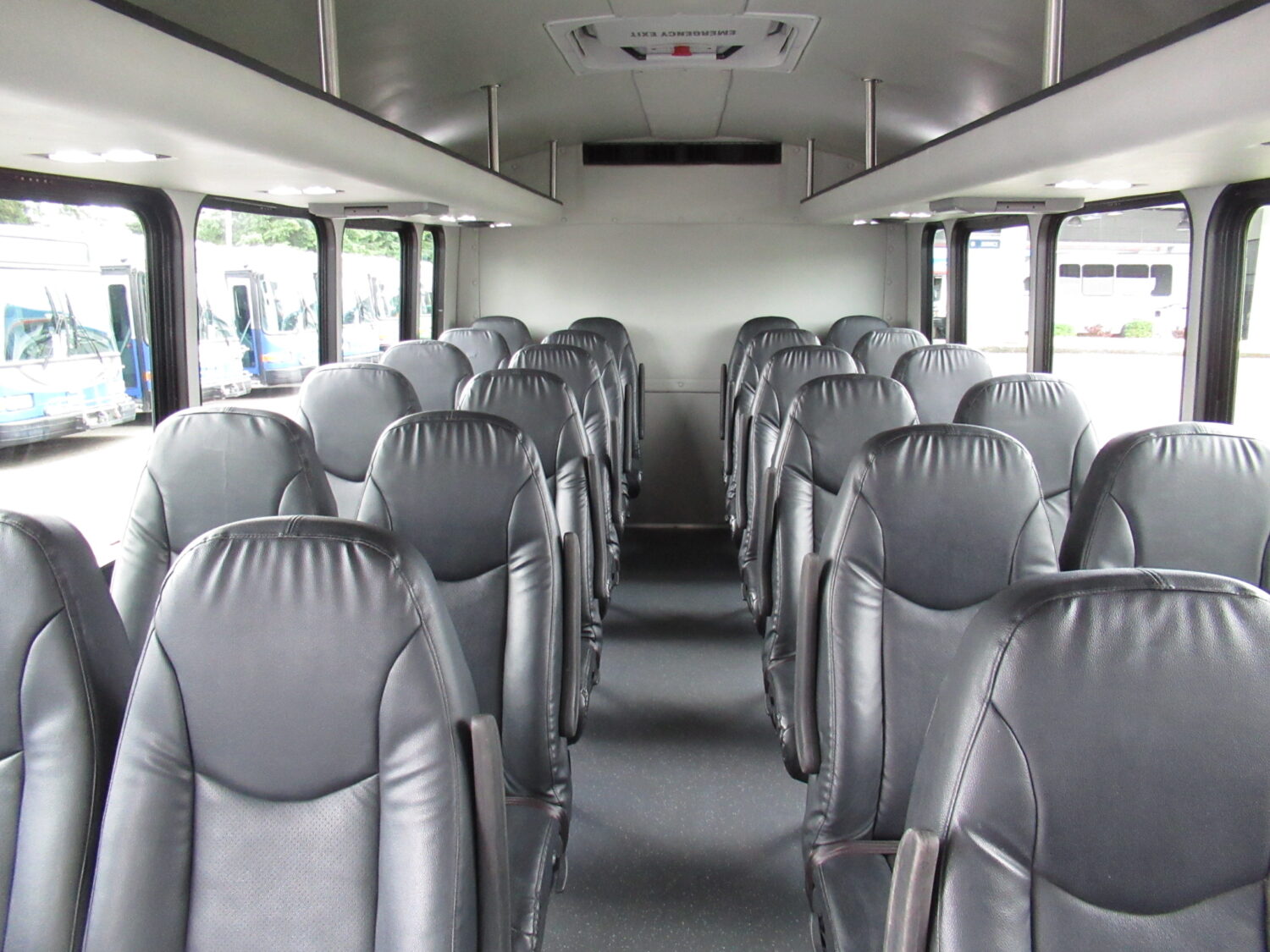 2015 Ford Starcraft MVP 24 Passenger + Rear Luggage Shuttle Bus - S28008 - Image 6