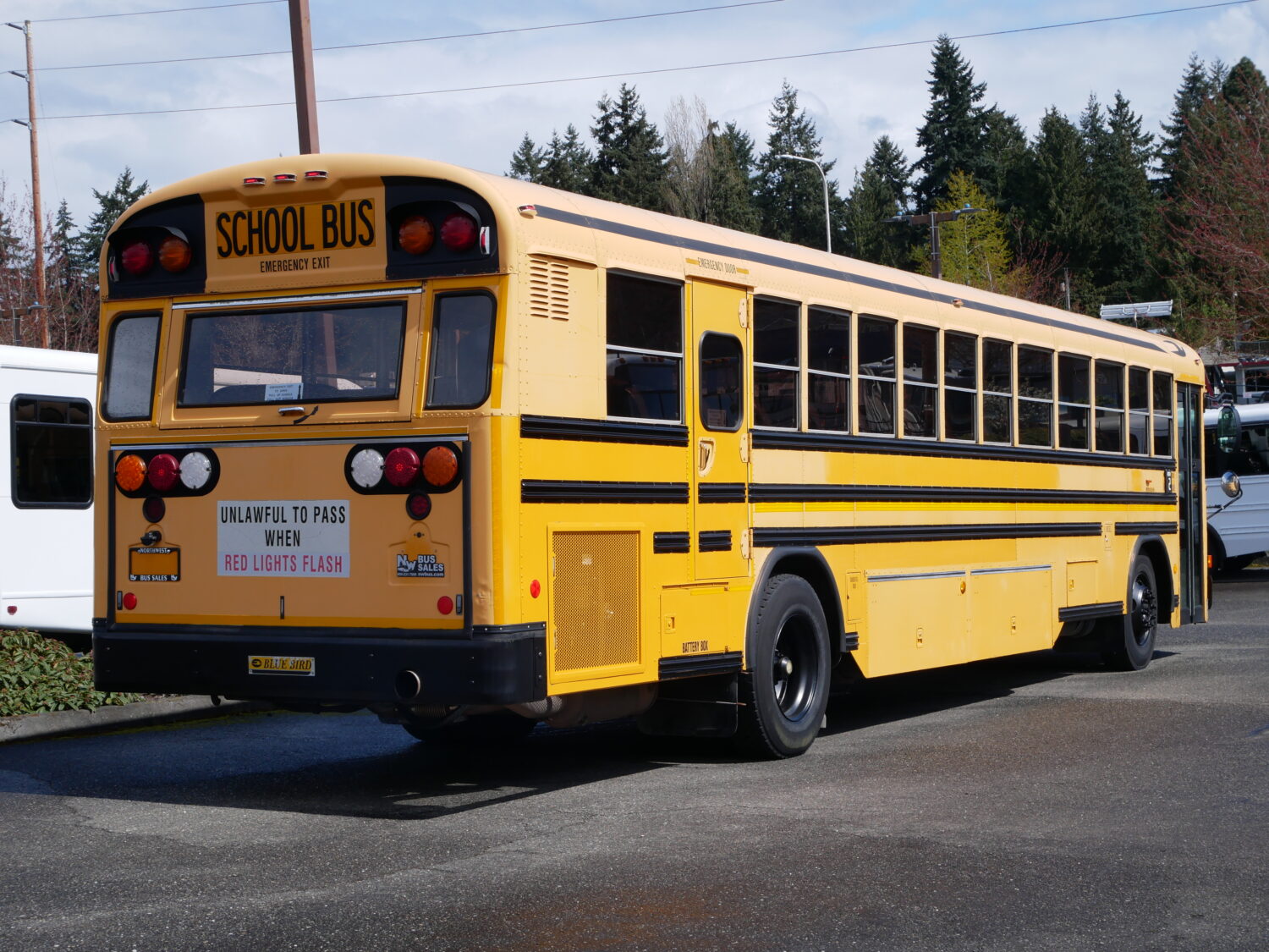 2006 Blue Bird All American 84 Passenger School Bus - B37297 - Image 3