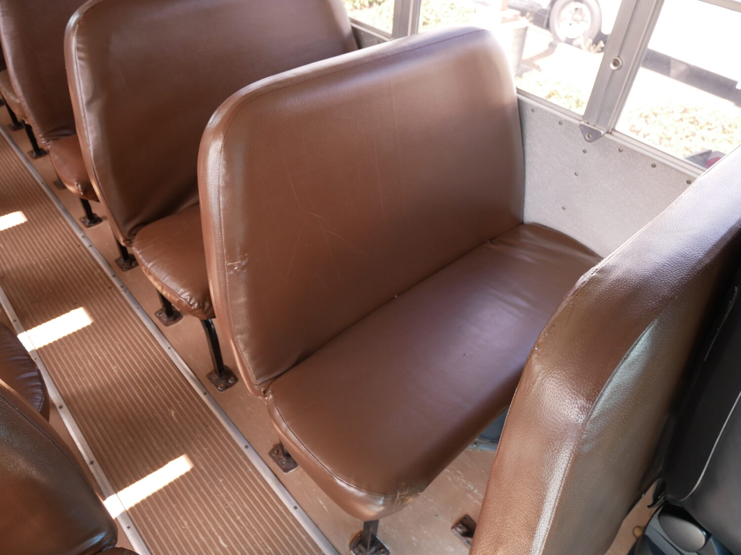 2006 Blue Bird All American 84 Passenger School Bus - B37297 - Image 9