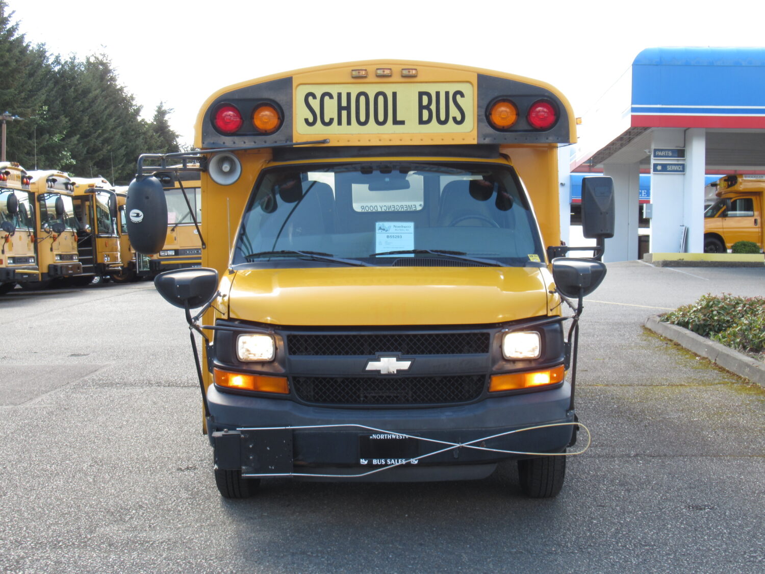 2009 Chevrolet Thomas 12 Passenger + 1 Wheelchair School Bus - B55293 - Image 12