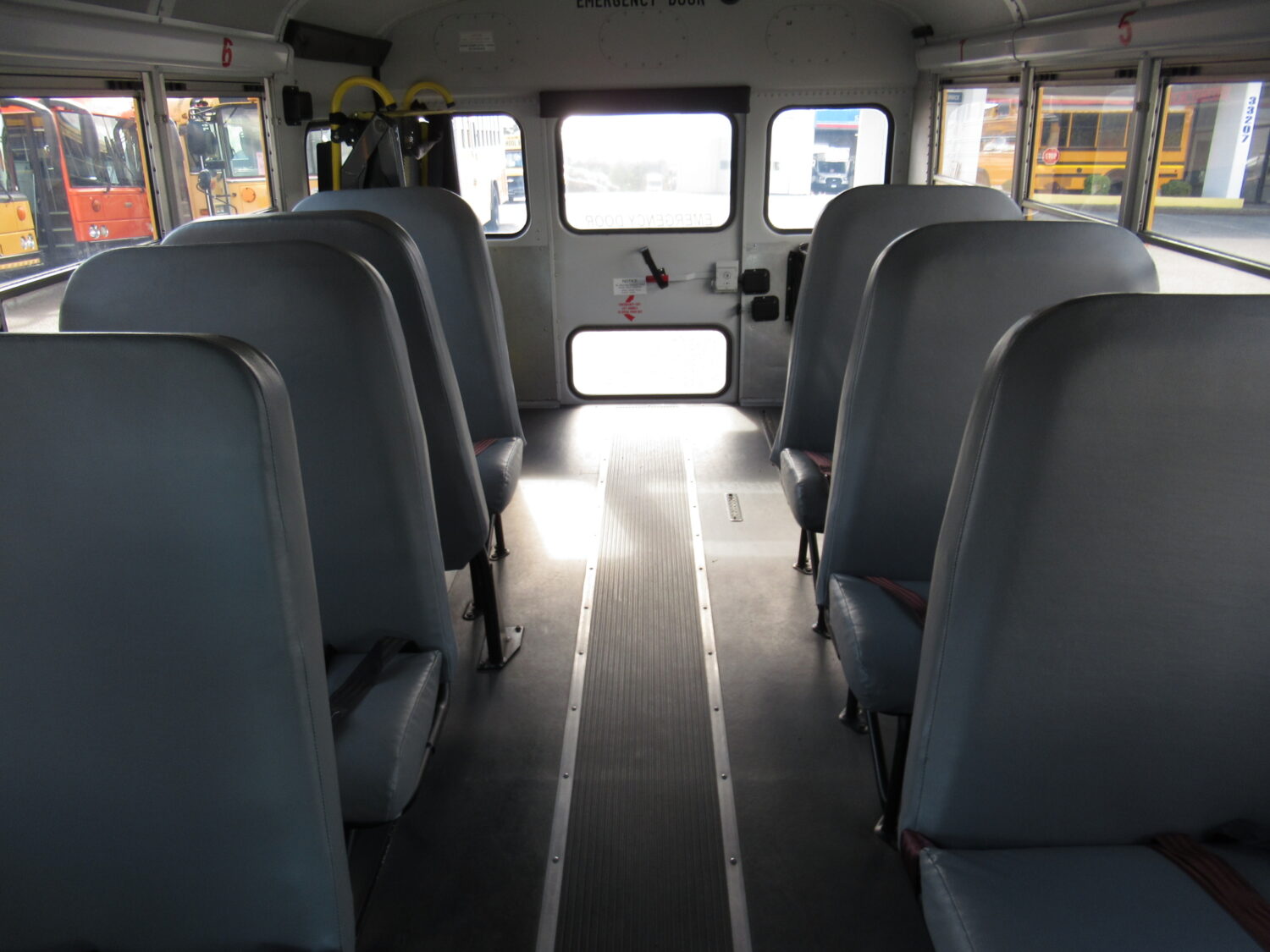 2009 Chevrolet Thomas 12 Passenger + 1 Wheelchair School Bus - B55293 - Image 5