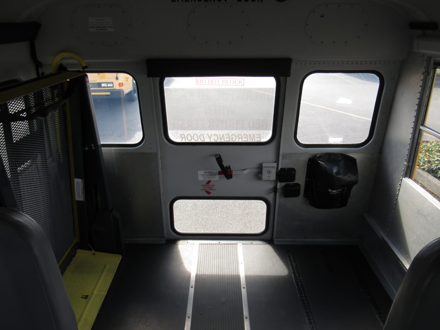 2009 Chevrolet Thomas 12 Passenger + 1 Wheelchair School Bus - B55293 - Image 6