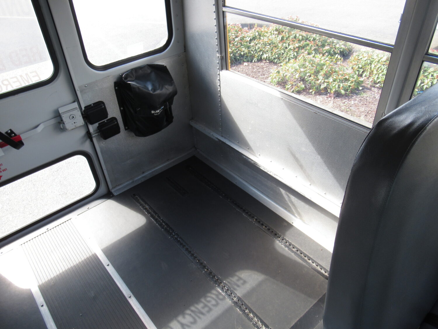 2009 Chevrolet Thomas 12 Passenger + 1 Wheelchair School Bus - B55293 - Image 7