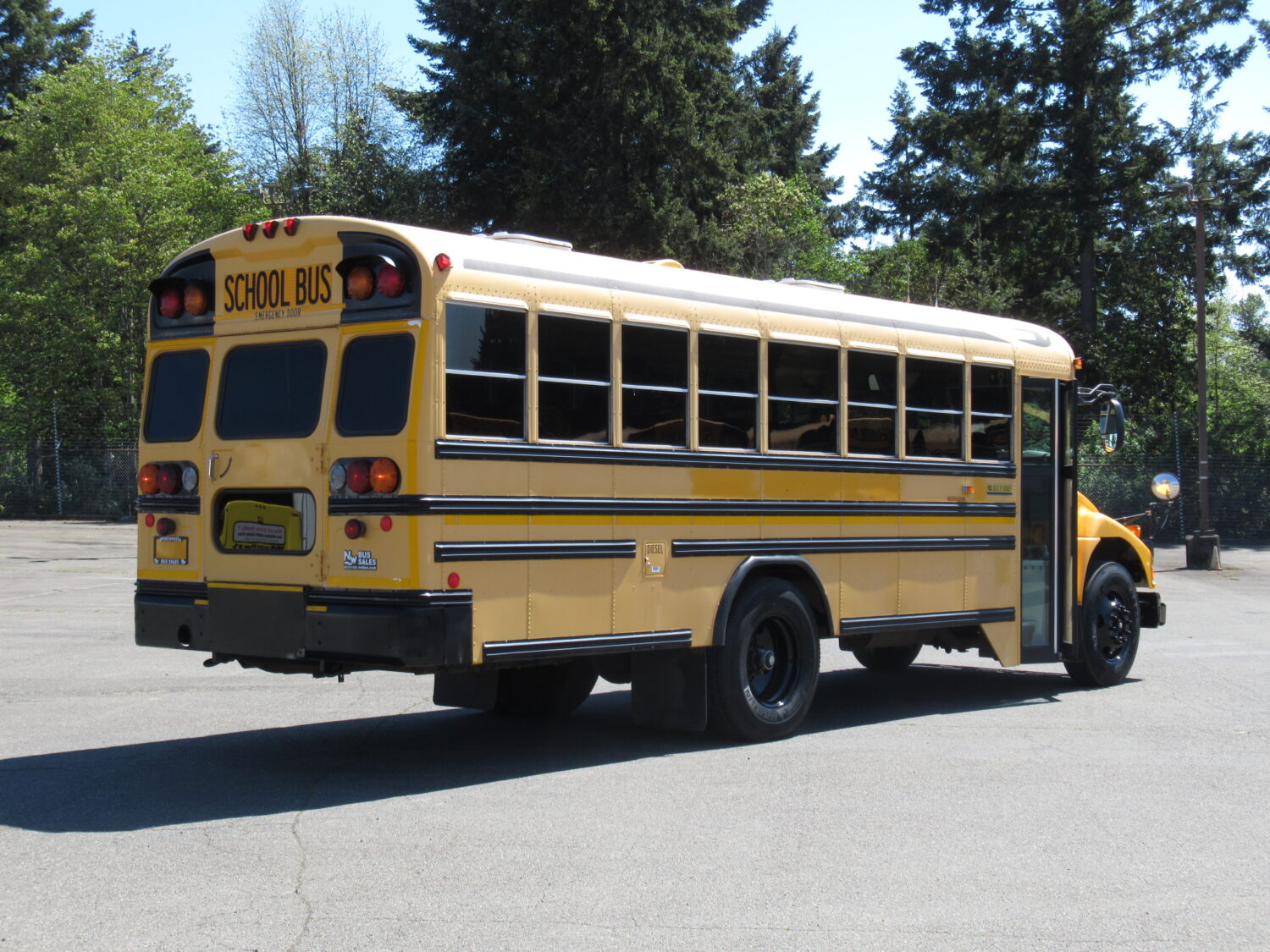 2006 Blue Bird Vision 7 Row School Bus - B29426 - Image 3