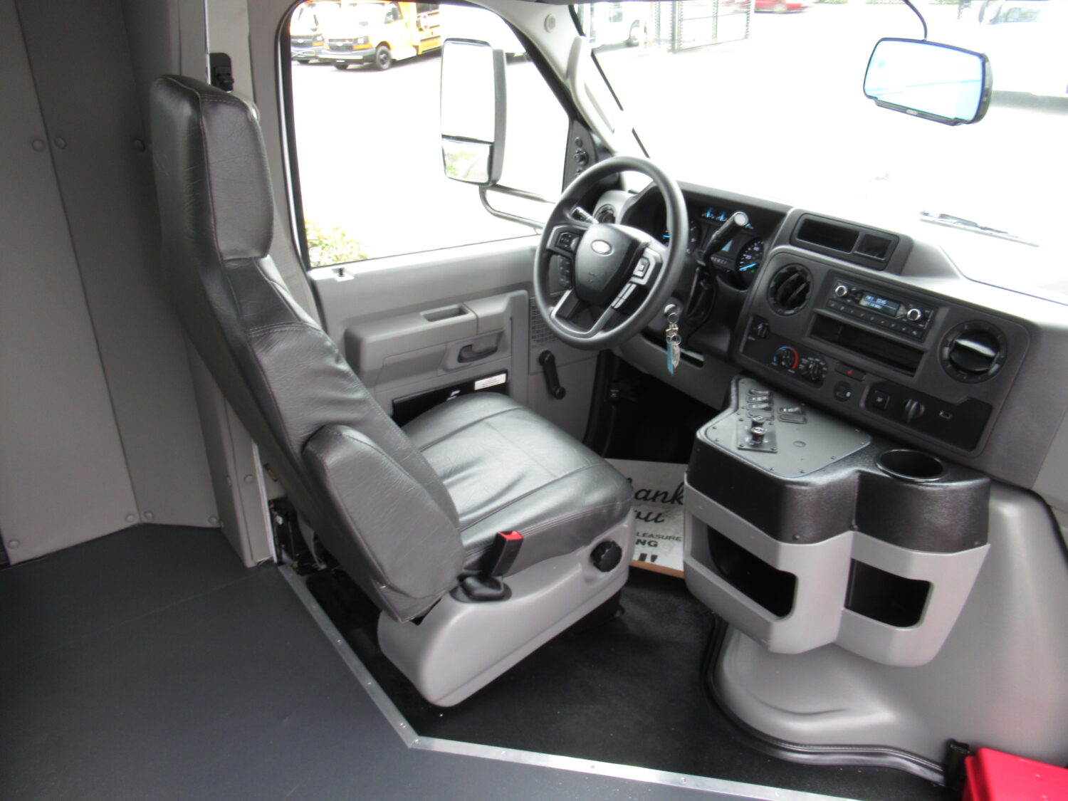 2024 Ford Endera 14 Passenger w/Rear Luggage - S43112 - Image 7