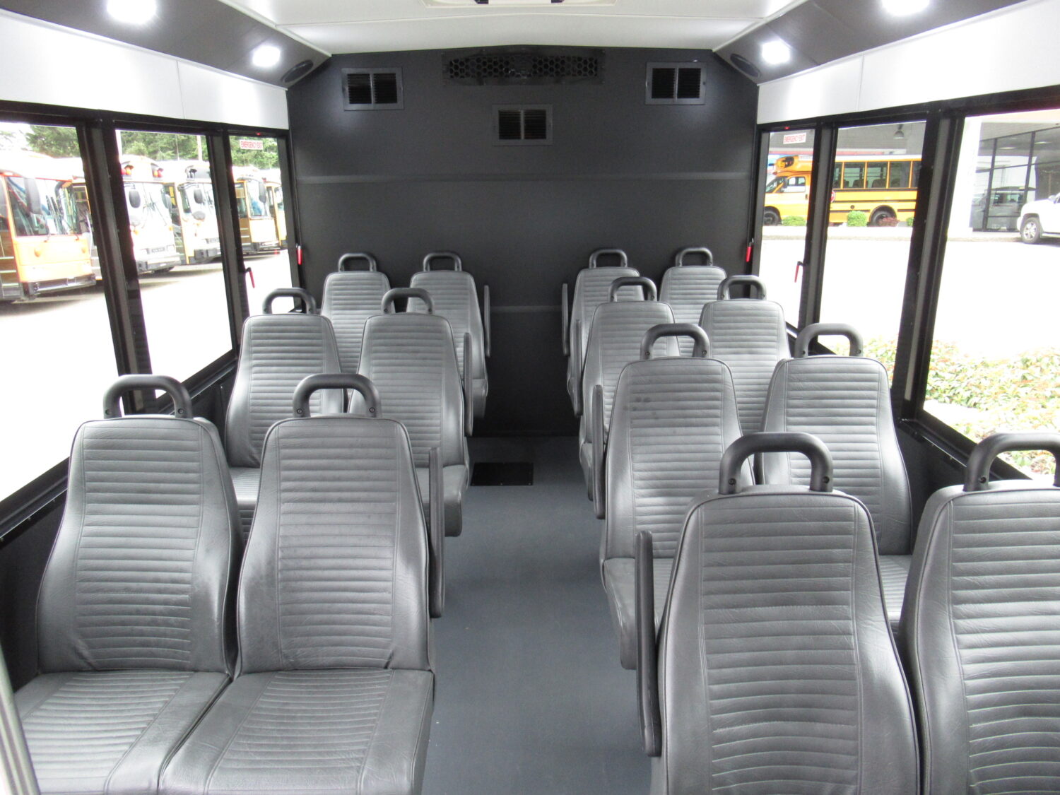 2024 Ford Endera 14 Passenger w/Rear Luggage - S43112 - Image 5