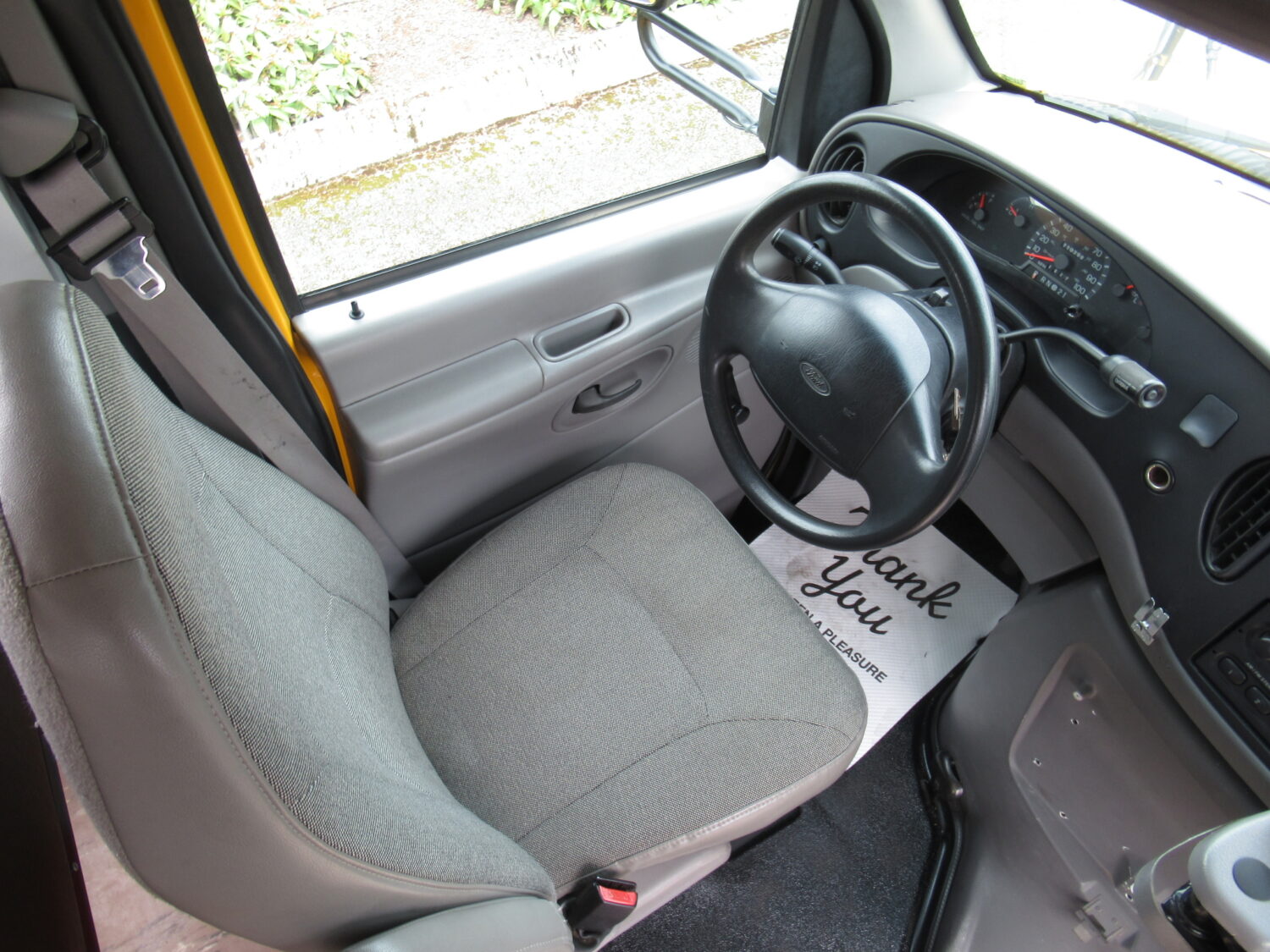 2002 Ford Girardin 20 Passenger School Bus - B20952 - Image 8