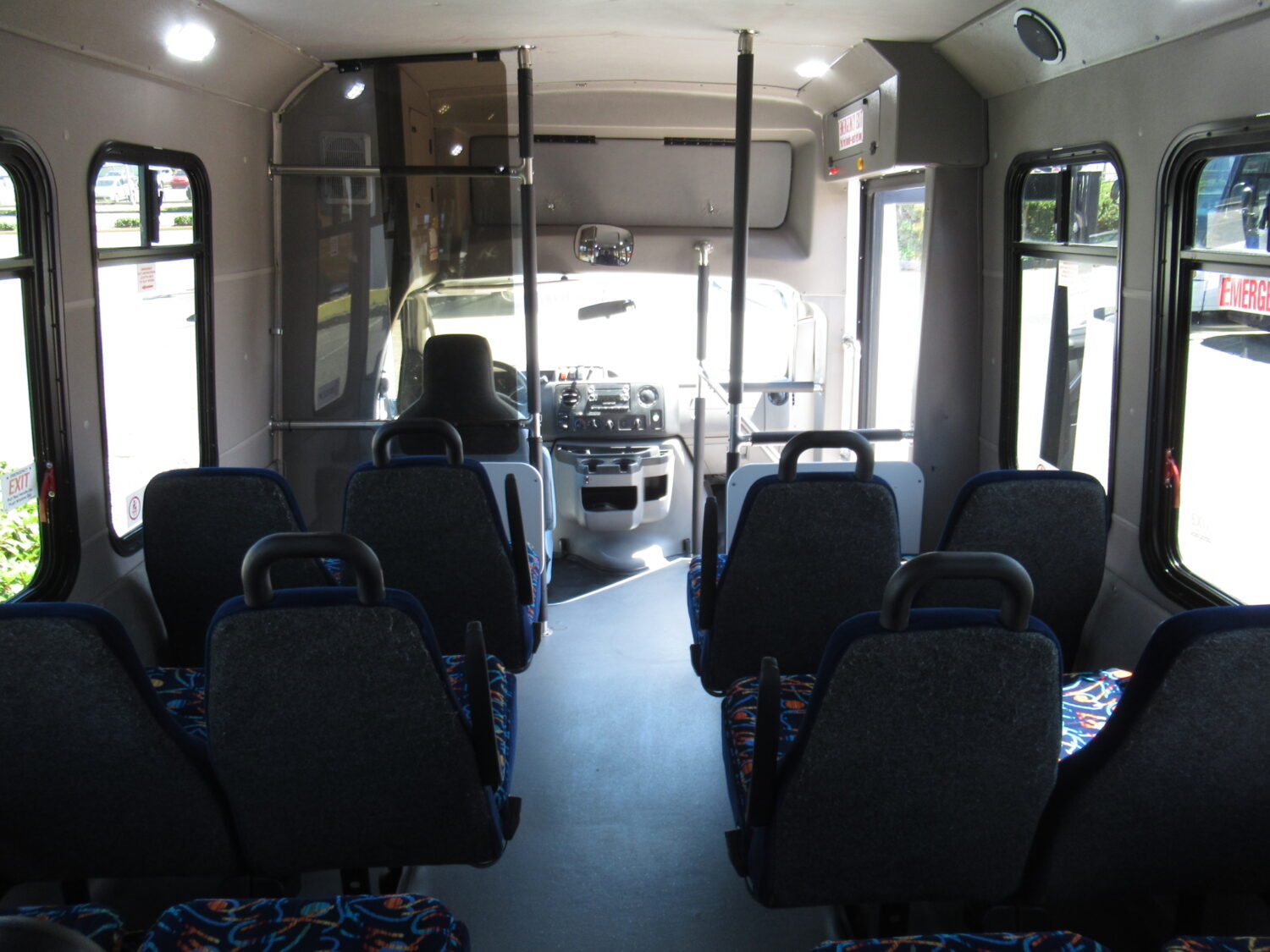 2017 Ford Diamond 24 Passenger Shuttle Bus - S49143 - Image 7