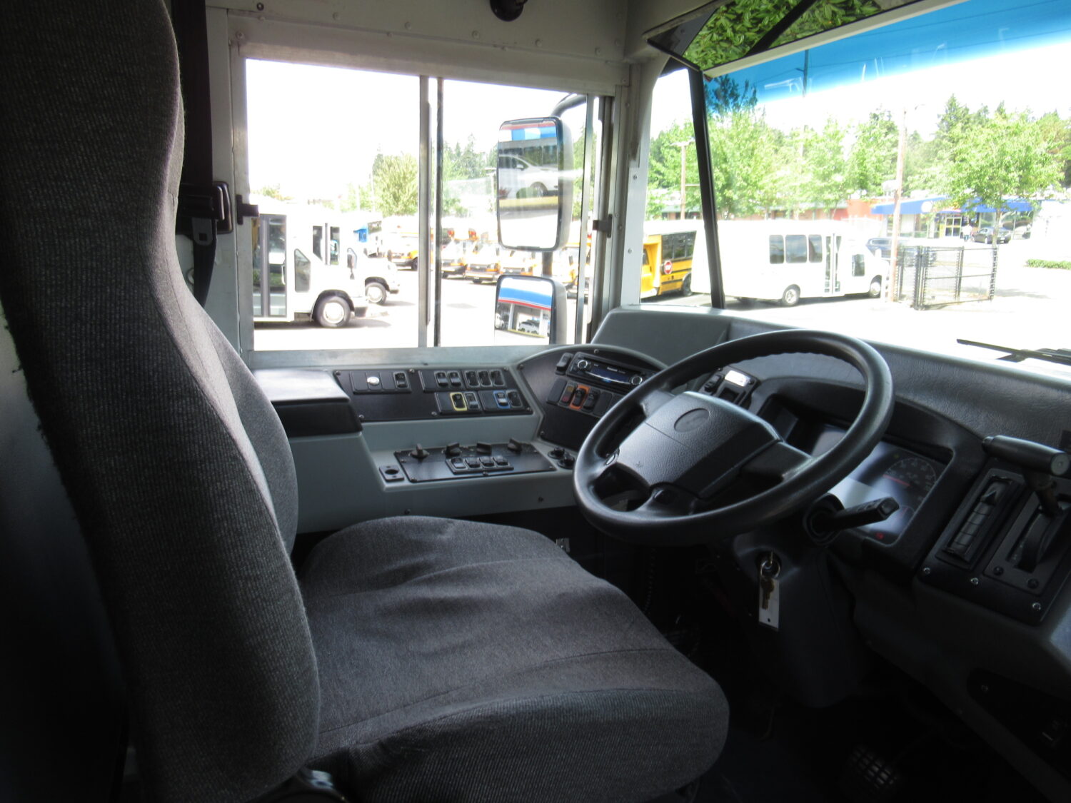 2009 Blue Bird Vision 7 Row School Bus - B54574 - Image 7